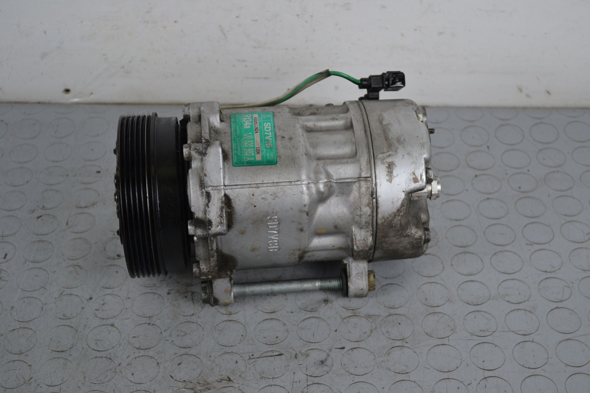 Compressore Aria Condizionata Volkswagen Golf IV 1J1 dal 08/1997 al 06/2005 Cod 1j0820803a Cod motore AGN  1700816980334