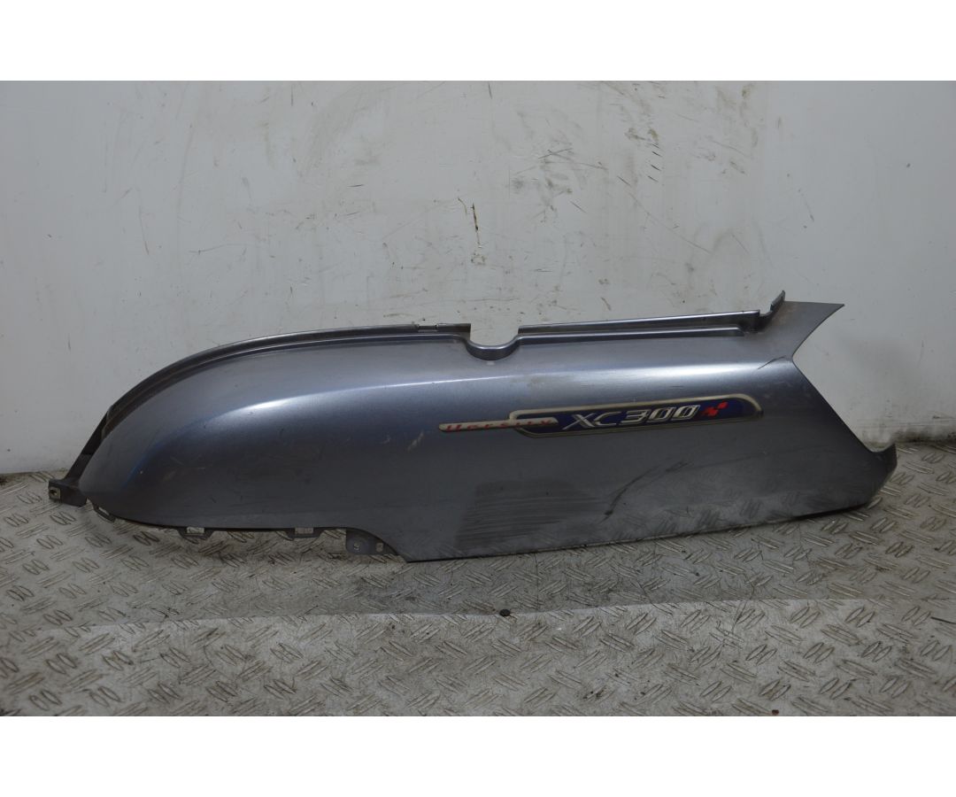 Carena Fianchetto posteriore Sinistro Sx Yamaha XC 300 Dal 2003 al 2006  1700817665575