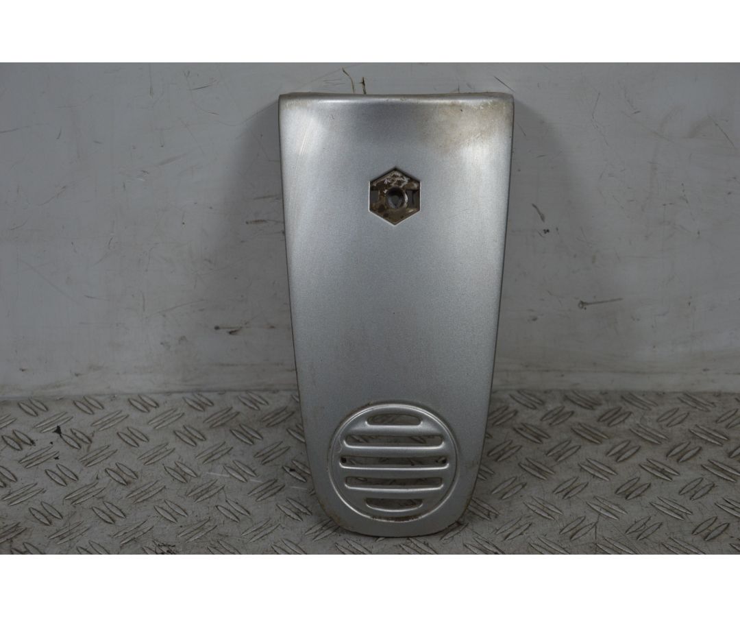 Carena Scudetto Anteriore Piaggio Vespa ET2 / ET4 125 Dal 2005 al 2011 COD Piaggio 472200 1700825450231 Carena Scudetto Anteriore Piaggio Vespa ET2 / ET4 125 Dal 2005 al 2011 COD Piaggio 472200 1700825450231