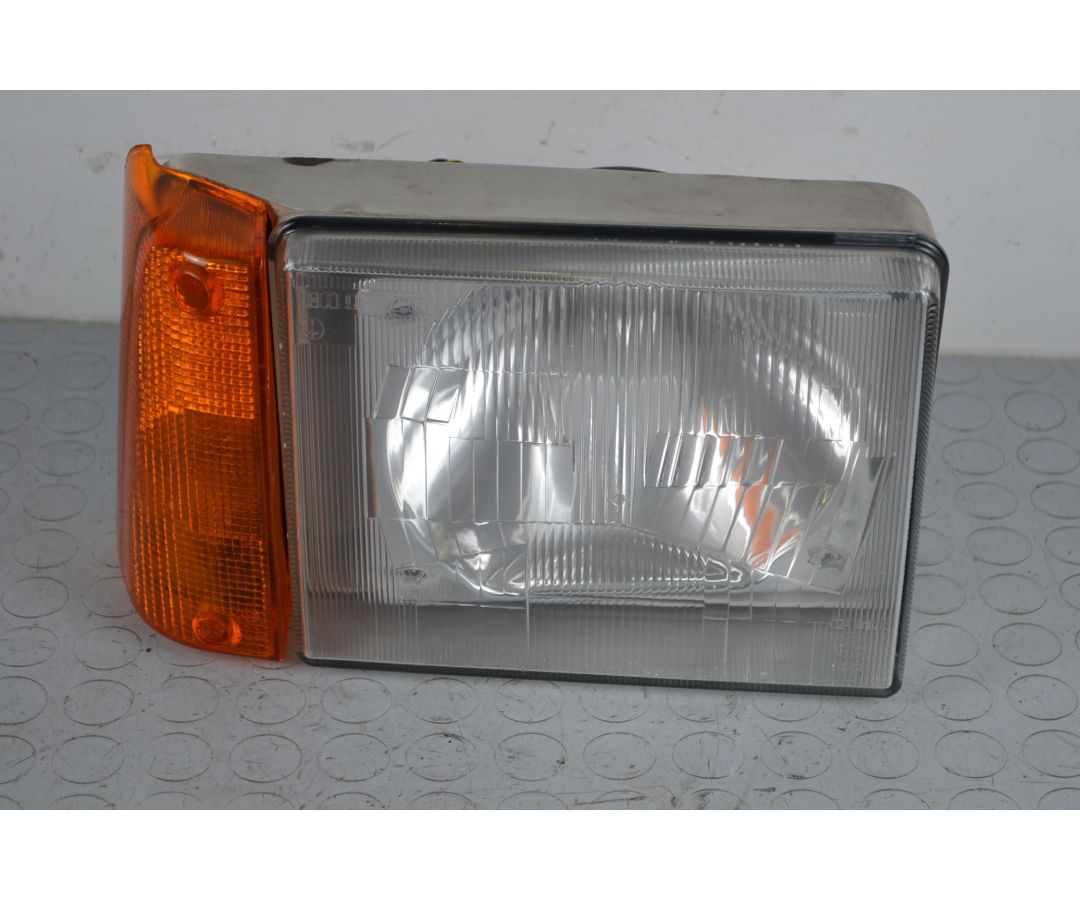 Faro fanale anteriore DX Fiat Panda Dal 1995 al 2003 Cod motore 176 B2.000 54CV /40 KW 1701177683308 Faro fanale anteriore DX Fiat Panda Dal 1995 al 2003 Cod motore 176 B2.000 54CV /40 KW 1701177683308