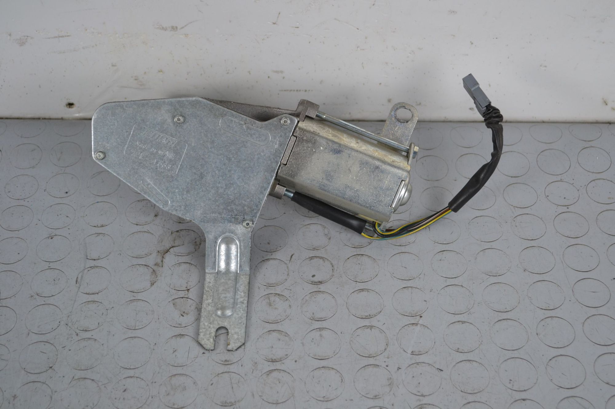 Motorino tergicristallo posteriore Fiat Panda 141 Dal 1980 al 2003 Cod motore 176B2000 54 CV/40KW  1701268398517