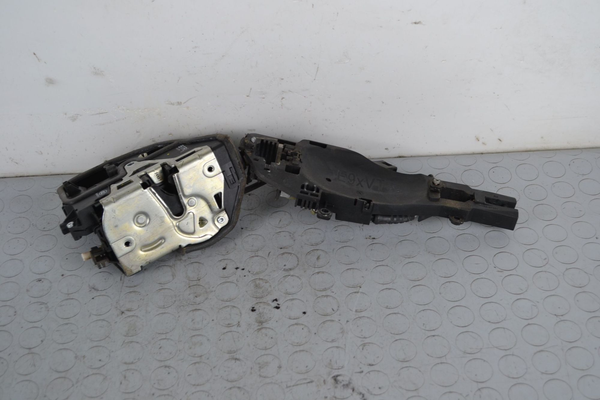 Serratura Porta Anteriore DX BMW X3 E83 dal 2004 al 2010 Cod 7059974  1701332579613