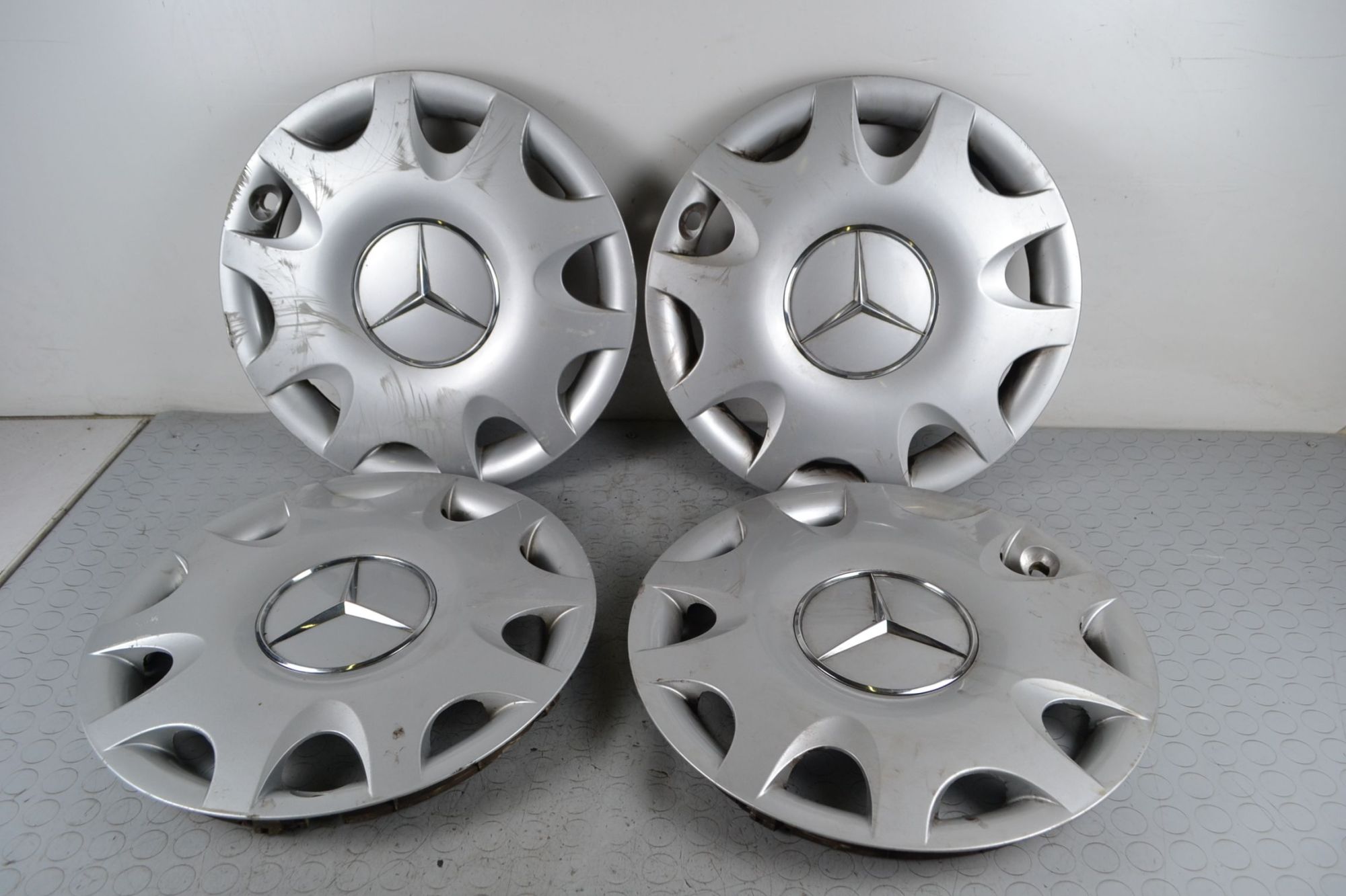 Borchie Copricerchi Mercedes Classe A W169 A180 dal 09/2004 al 06/2012 Cod a1694000025 Cod motore 640.940  1701334318388