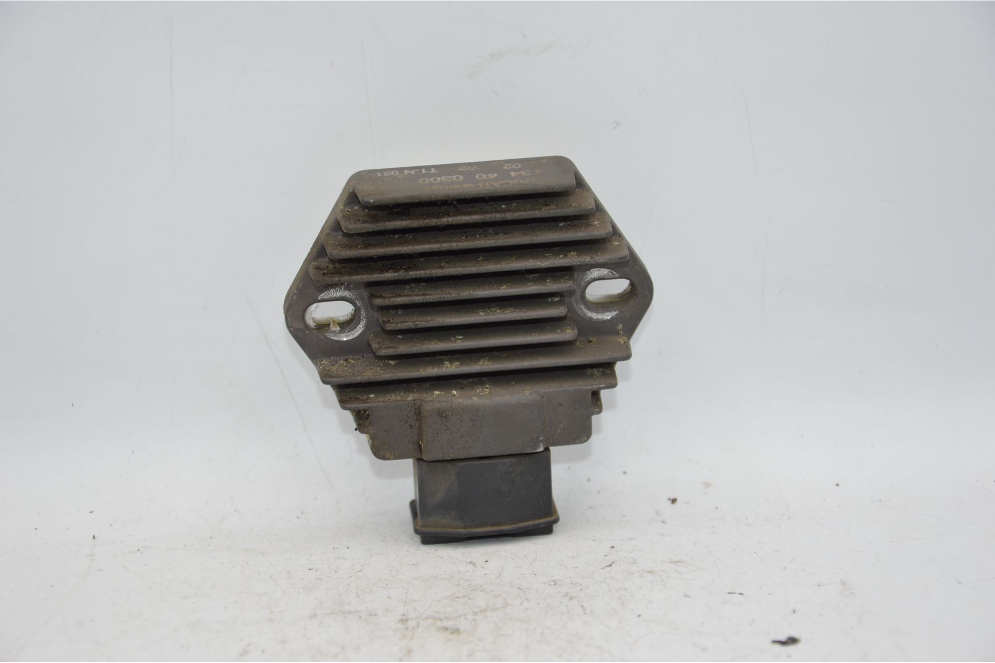 Regolatore Di tensione Honda Foresight 250 Dal 1998 al 2004 COD 434400300  1701352075898