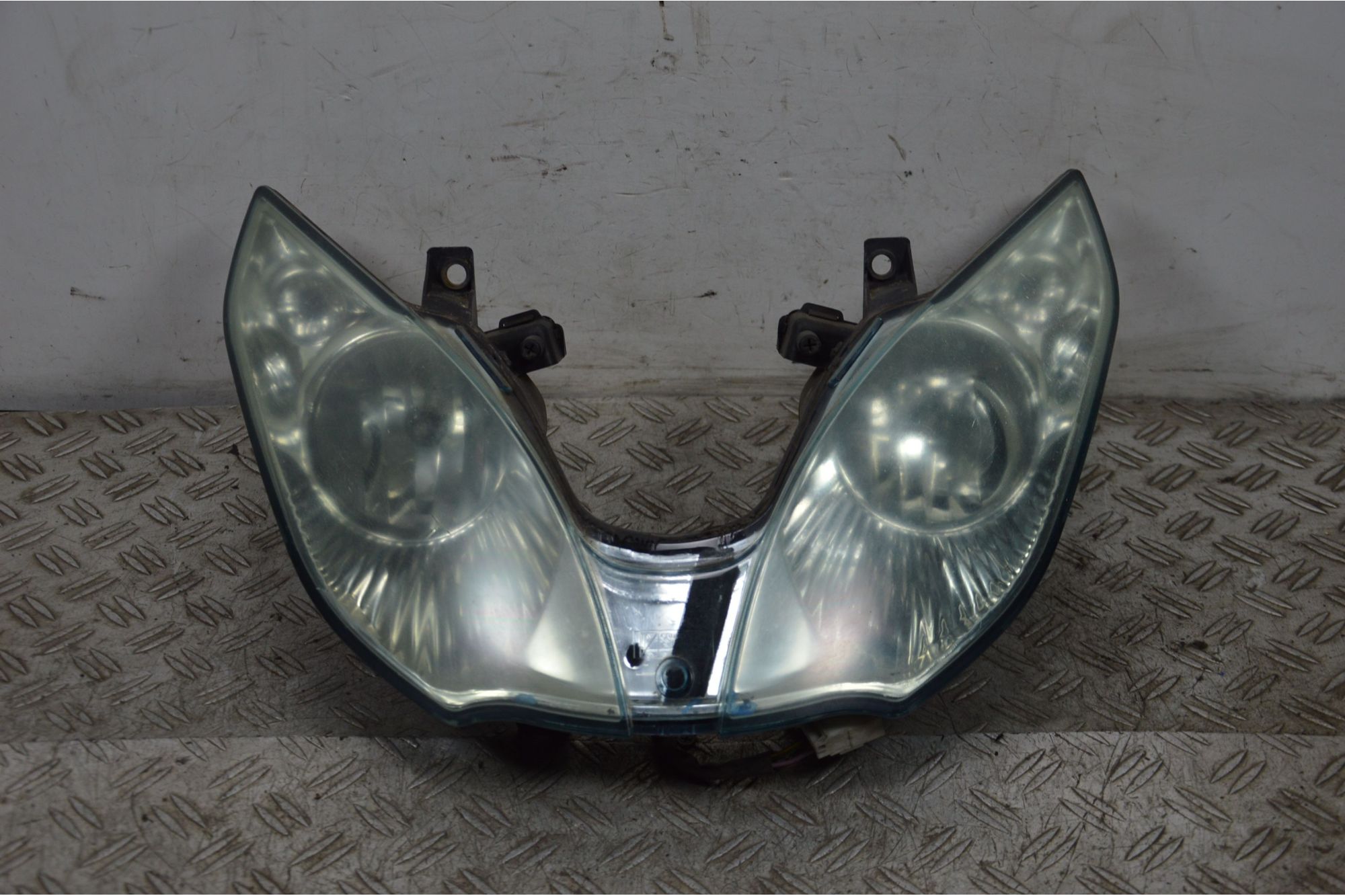 Faro Fanale Anteriore Piaggio MP3 125 / 250 / 300 / 400 / 500 Dal 2009 al 2016  1701856974529