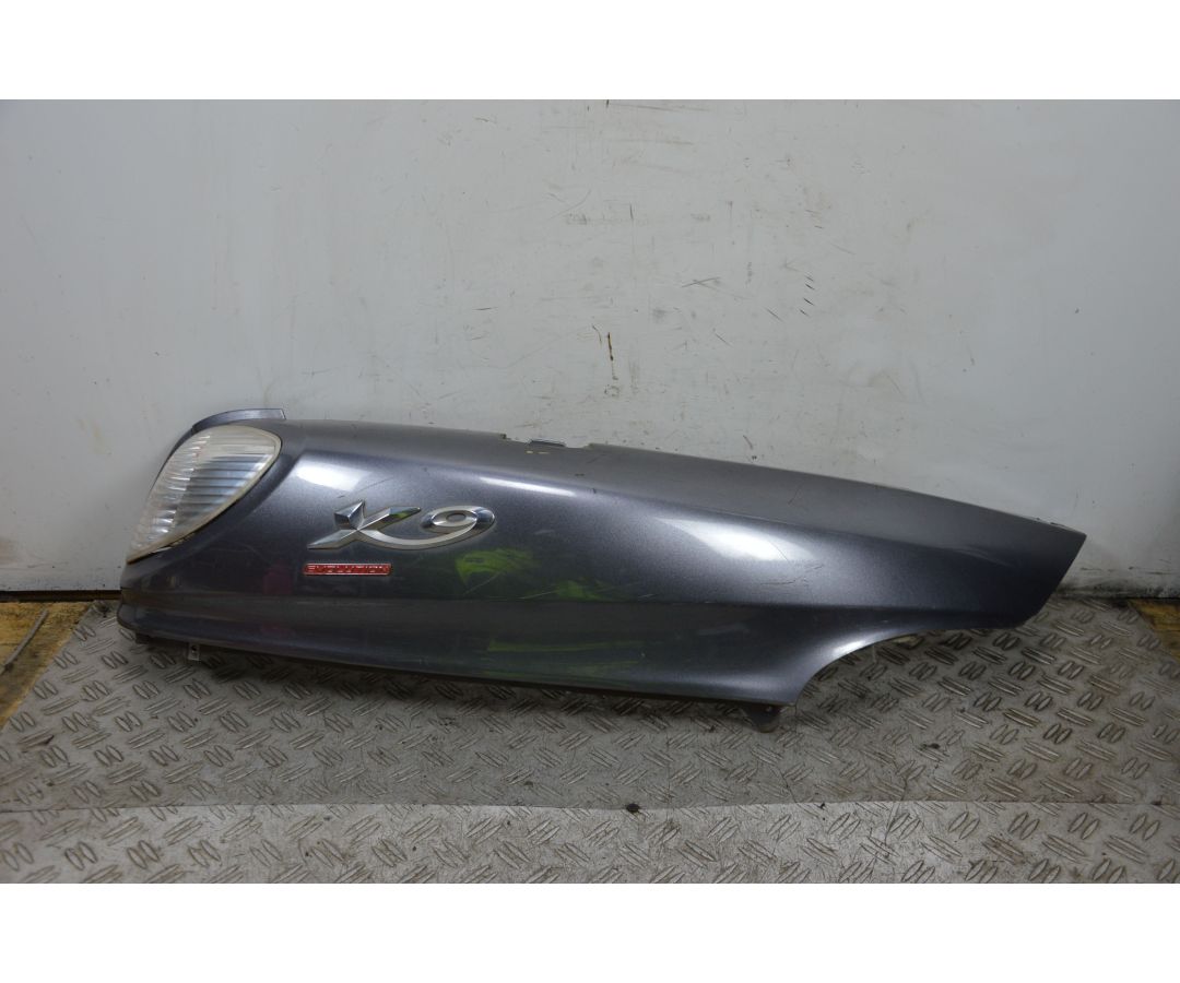 Carena Fianchetto Posteriore Destro Dx Piaggio X9 250 Evolution Dal 2004 al 2006 1701871453979 Carena Fianchetto Posteriore Destro Dx Piaggio X9 250 Evolution Dal 2004 al 2006 1701871453979
