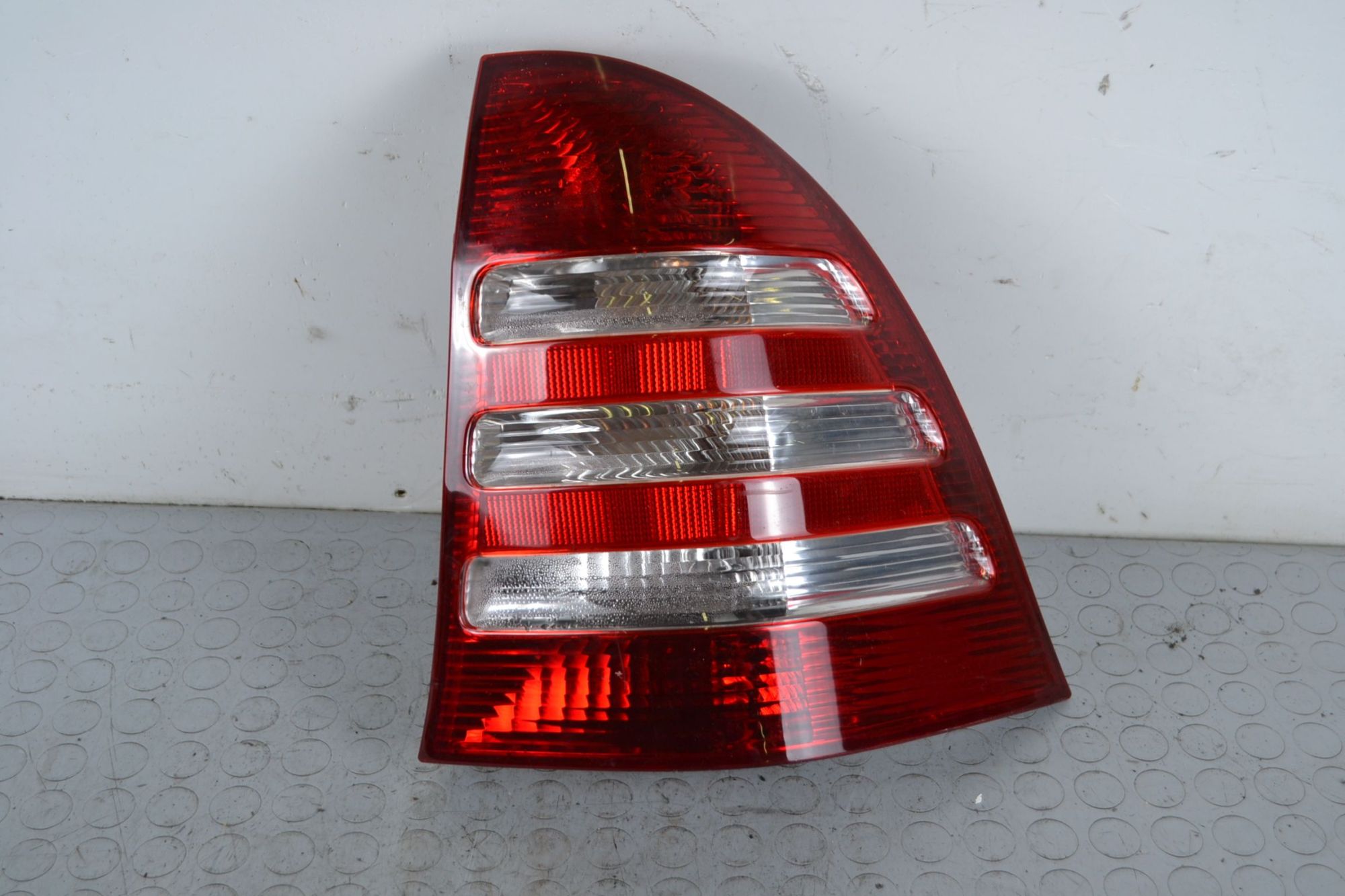Fanale stop posteriore DX Mercedes Classe C S203 SW Dal 2000 al 2007 Cod 08-440-1929R-R  1702302262498