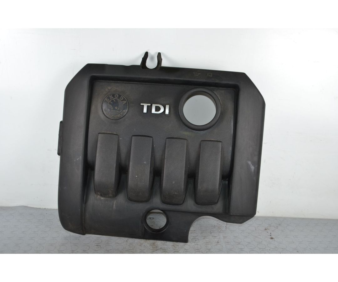 Coperchio del motore Skoda Octavia Dal 2004 al 2012 Cod 03G103925B  1702479909066