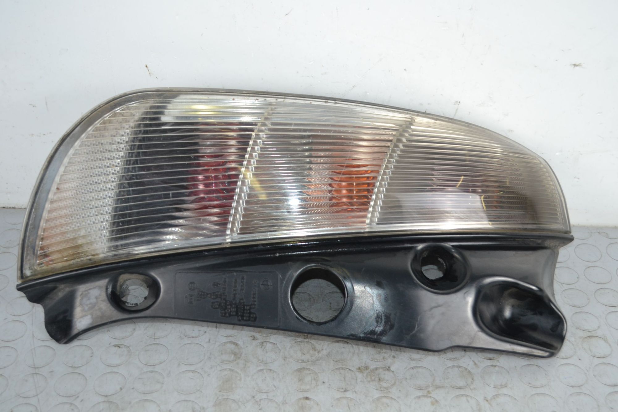 Fanale stop posteriore SX Lancia Ypsilon Dal 2008 al 2011 Cod 51786658  1702984274918