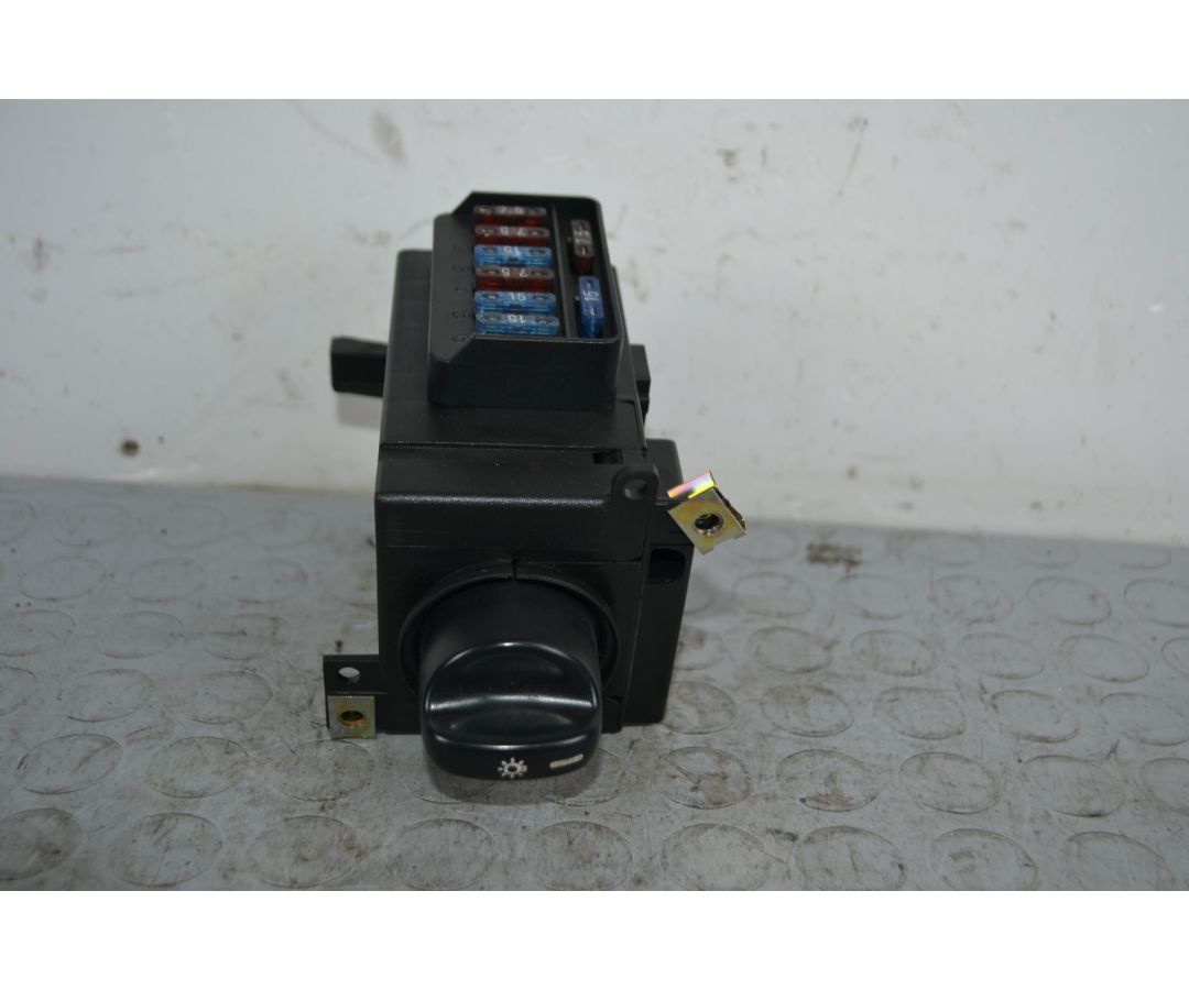 Pulsantiera Comando Luci Mercedes Classe A W168 dal 07/1998 al 02/2001 Cod 1695450104 Cod Motore OM 668.940 1703078778749 Pulsantiera Comando Luci Mercedes Classe A W168 dal 07/1998 al 02/2001 Cod 1695450104 Cod Motore OM 668.940 1703078778749