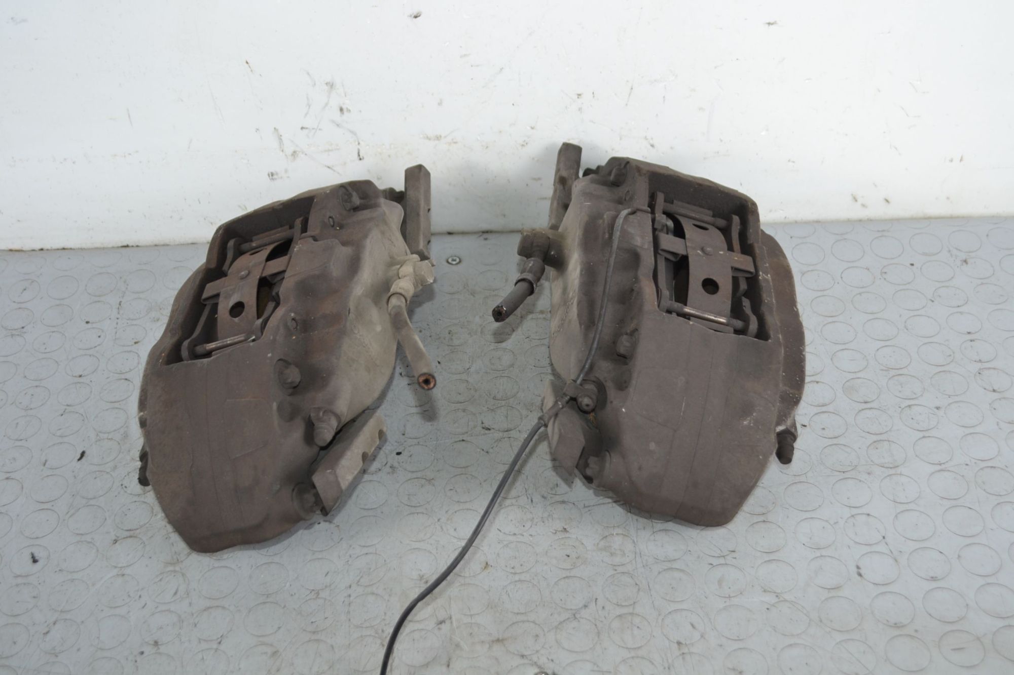 Pinze Freno Anteriore DX e SX Land Rover Range Rover III L322 dal 04/2006 al 08/2012 Cod OE SEB500390 Cod Motore 368DT  17032...