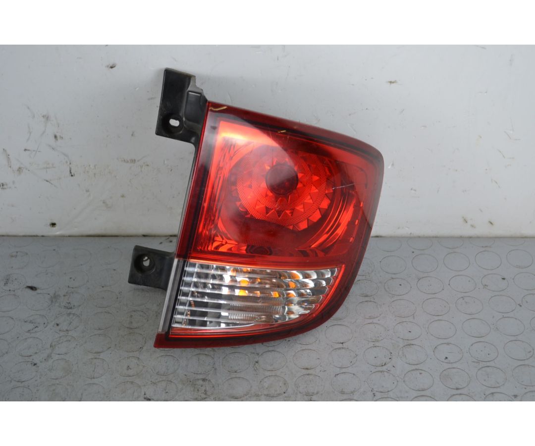 Fanale Stop Posteriore Esterno DX SsangYong Kyron dal 05/2005 al 12/2014 Cod 8360209150 Cod Motore D20DT  1703689684088