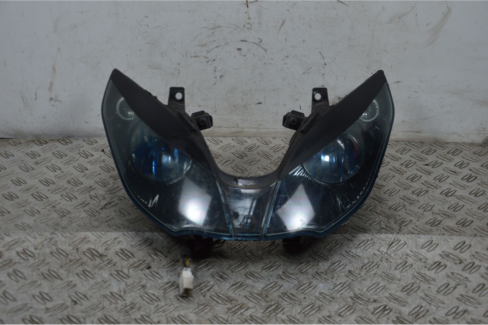 Faro Fanale Anteriore Piaggio MP3 400 dal 2009 al 2016  1703690820567
