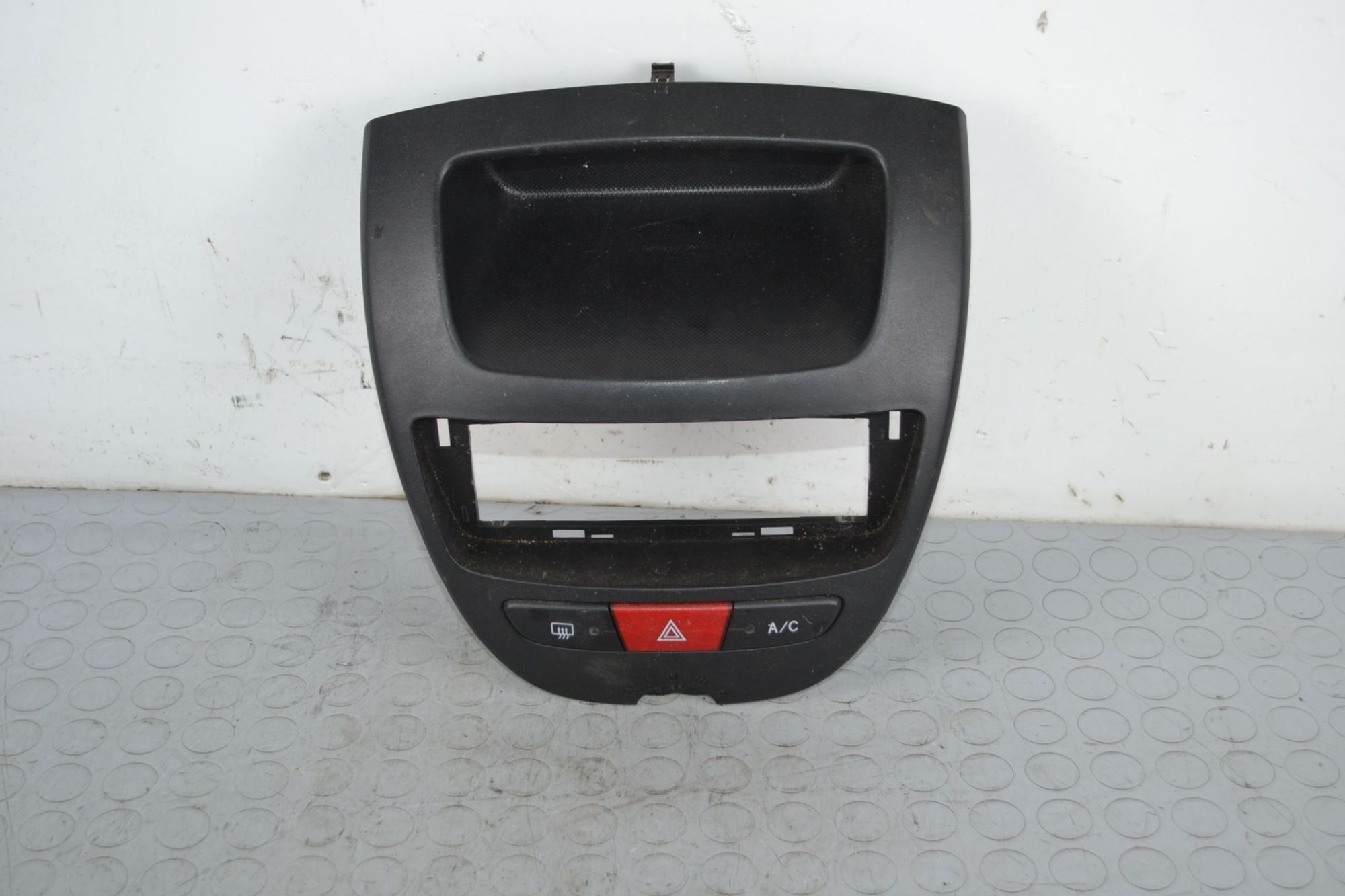 Console Centrale Cruscotto Toyota Aygo B1 dal 04/2005 al 10/2014 Cod 55405-0h010 Cod Motore 1KR-FE  1703762424273