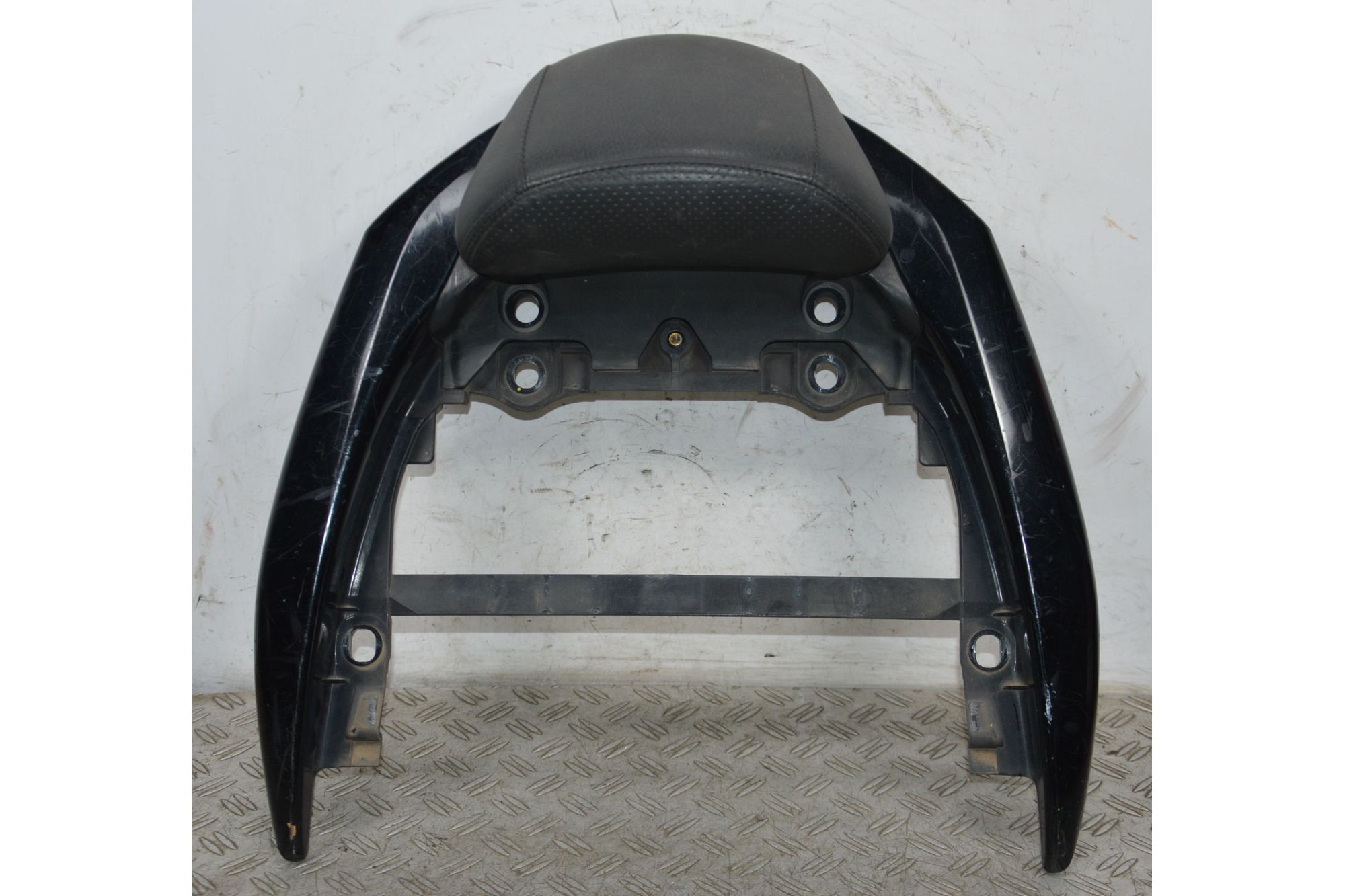 Codone Maniglione Posteriore Yamaha Majesty 400 dal 2008 al 2012  1704192723813
