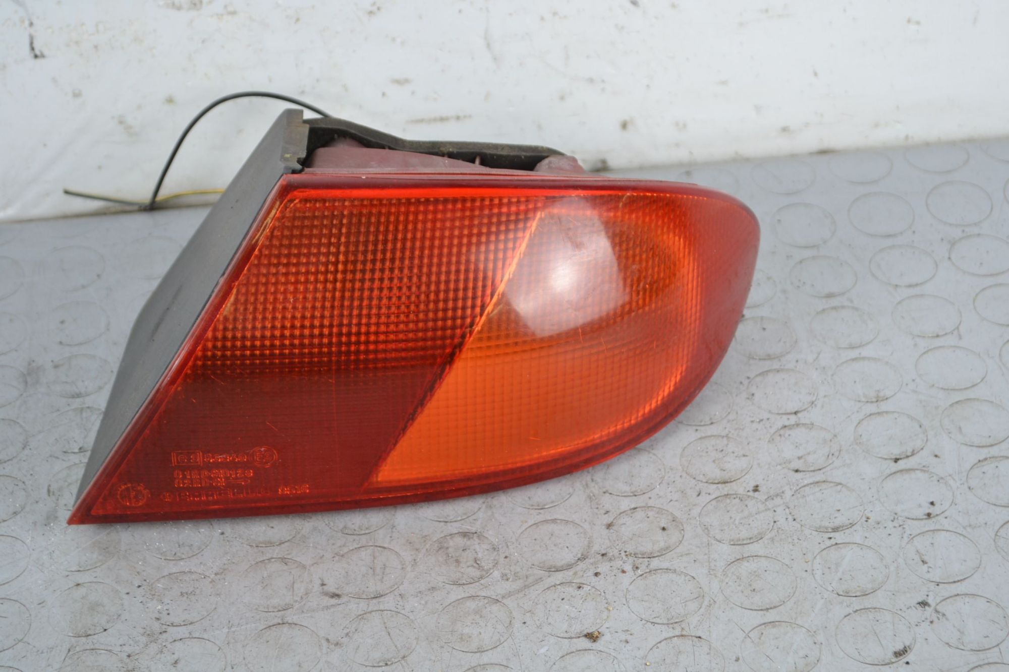 Fanale Stop posteriore Esterno DX Alfa Romeo 166 936 dal 1998 al 2007 Cod 60597301  1704280096843