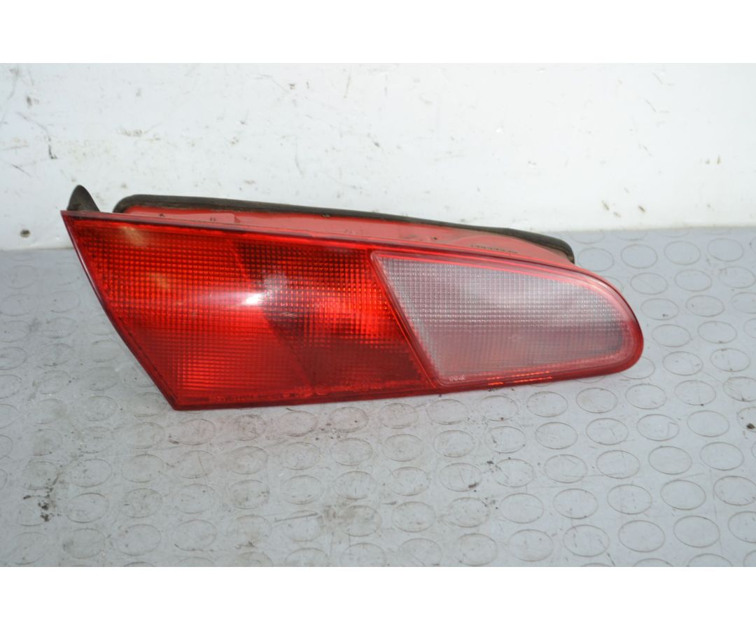 Fanale Stop Posteriore Interno SX Alfa Romeo 166 936 dal 06/1998 al 05/2004 Cod 38150751 Cod motore AR 34103 1704282409580 Fanale Stop Posteriore Interno SX Alfa Romeo 166 936 dal 06/1998 al 05/2004 Cod 38150751 Cod motore AR 34103 1704282409580
