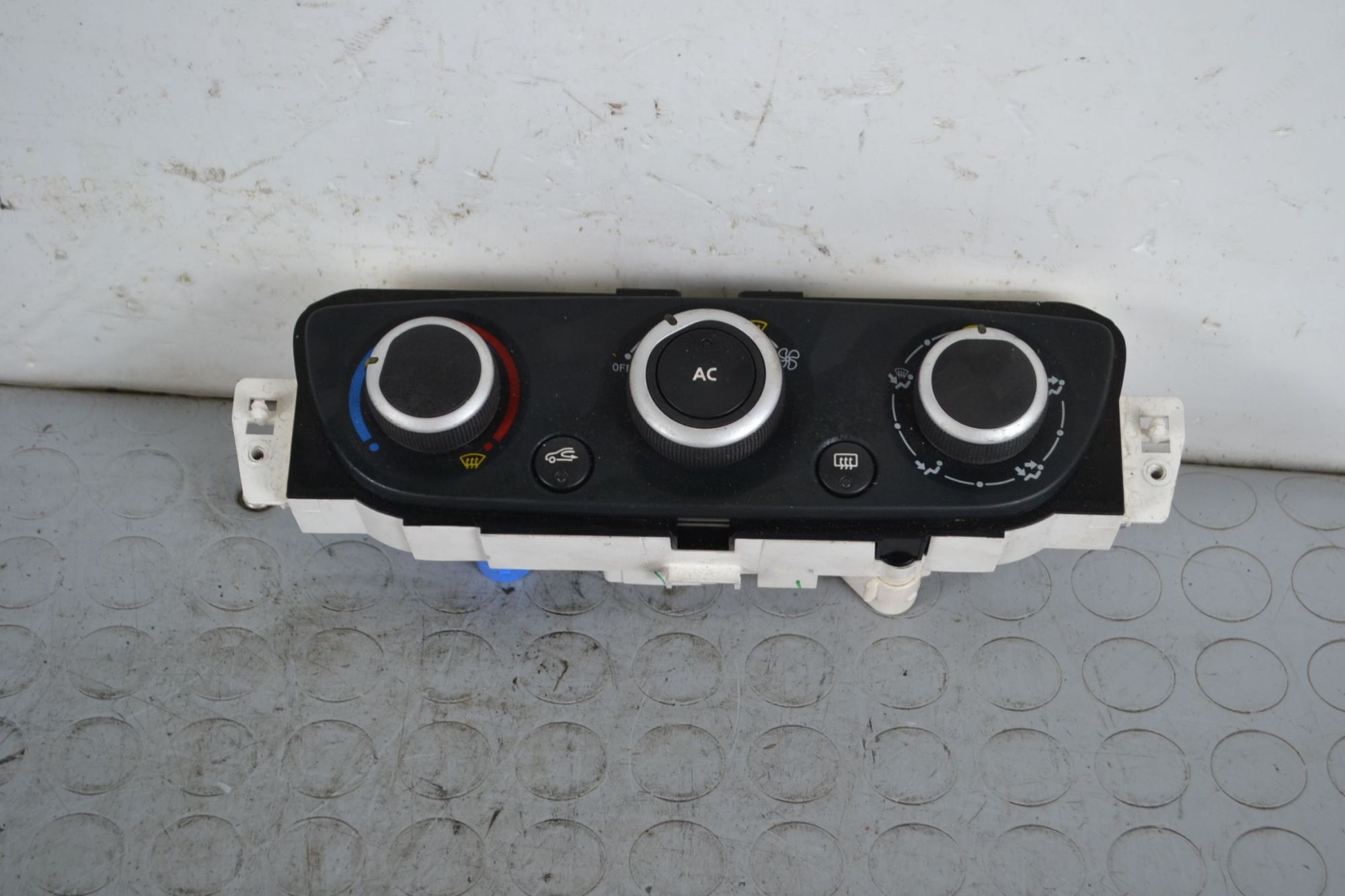 Controllo Comando Clima Renault Megane III dal 2008 al 2016 Cod t1001786g  1704367555478