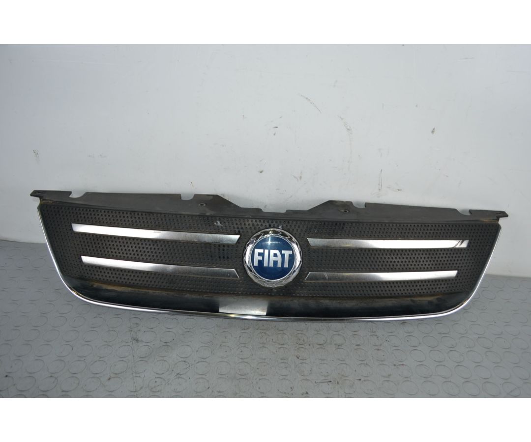 Griglia anteriore Fiat Multipla II Dal 2004 al 2006 Cod 51722599  1704373637182