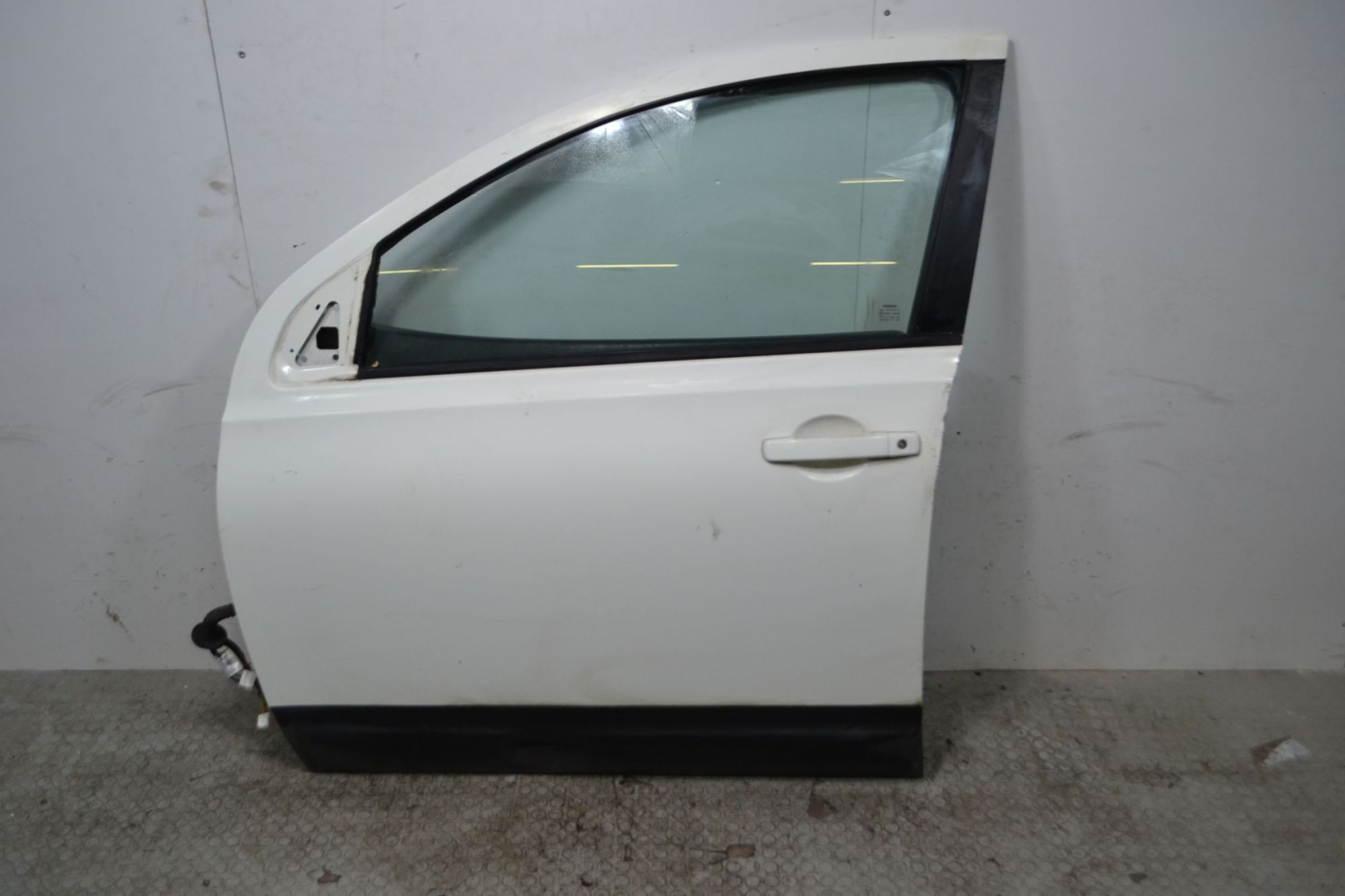 Portiera sportello anteriore SX Nissan Qashqai +2 J10E Dal 2010 al 2013 Colore bianco  1704441390544