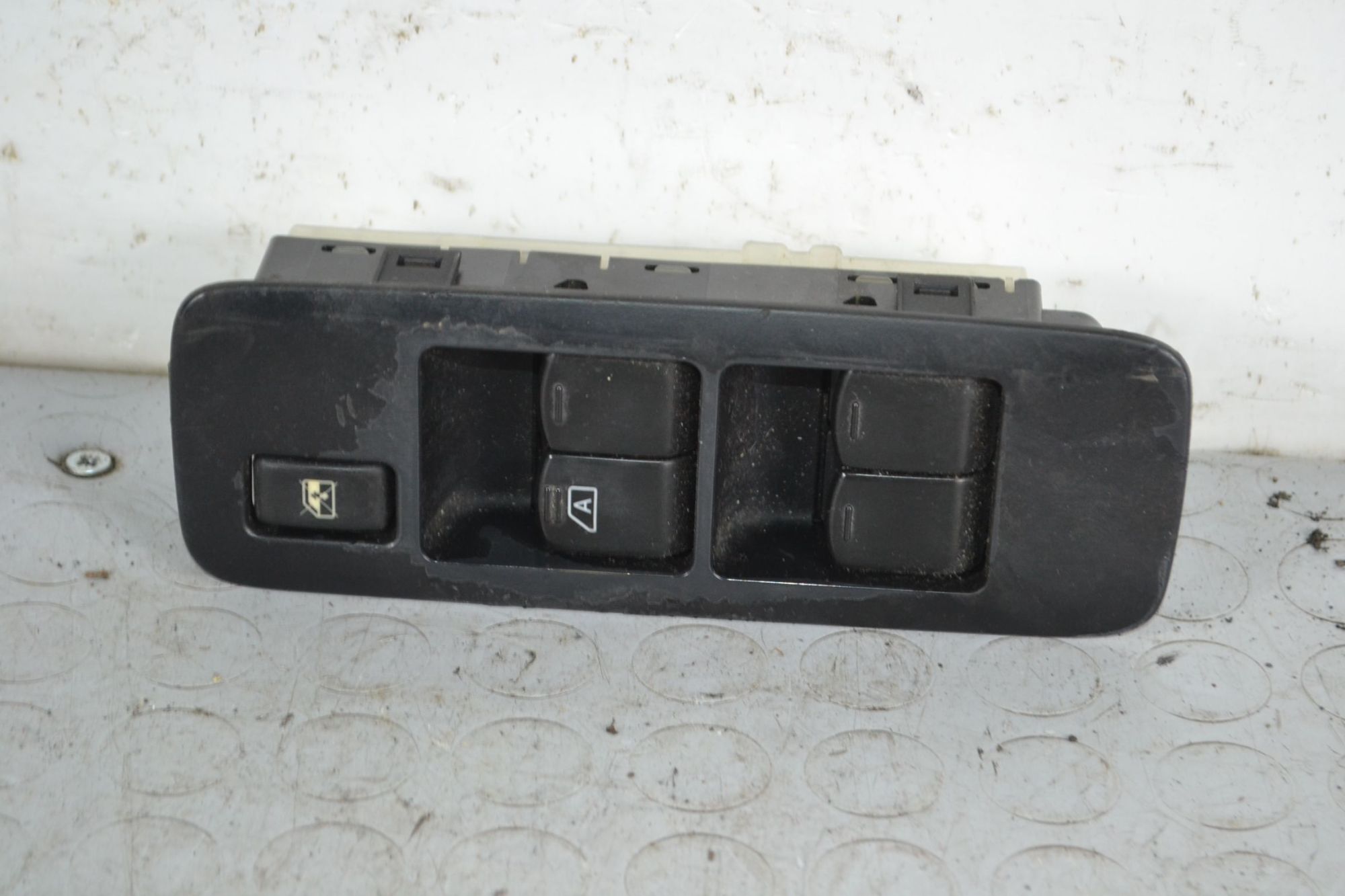 Pulsantiera alzacristalli anteriore SX Nissan Qashqai +2 J10 E Dal 2010 al 2013 Cod 25401BB60B  1704443393499