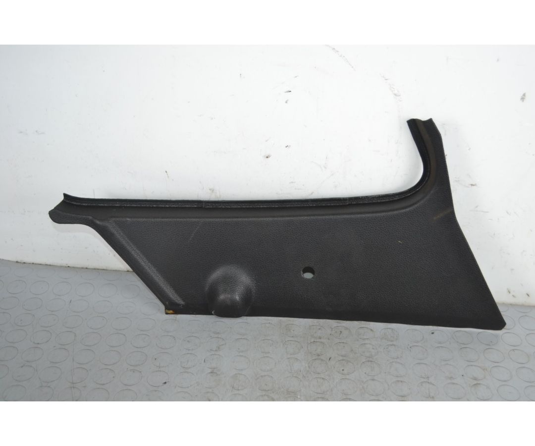 Rivestimento montante posteriore SX Fiat Uno 5 porte Dal 1989 al 1995 Cod 18174768 1704705946883 Rivestimento montante posteriore SX Fiat Uno 5 porte Dal 1989 al 1995 Cod 18174768 1704705946883
