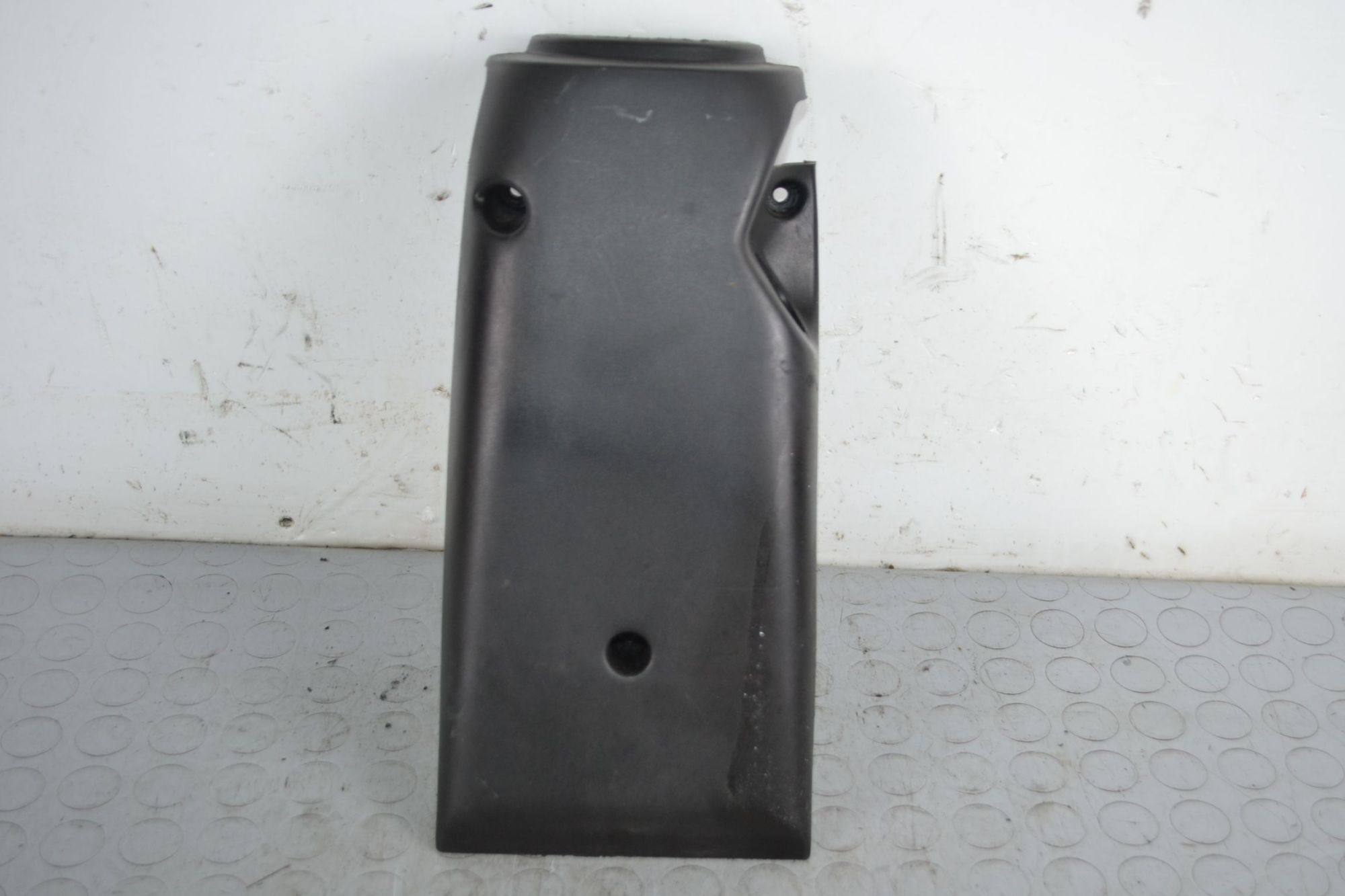 Rivestimento inferiore piantone dello sterzo Fiat Uno Dal 1989 al 1995 Cod 1818489  1704712772031
