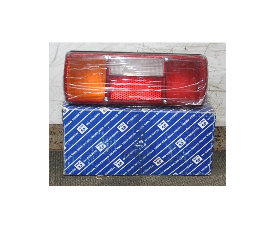 Fanale stop posteriore Sinistro SX Tata LPT 613 cod. 269854400107  2411111150306