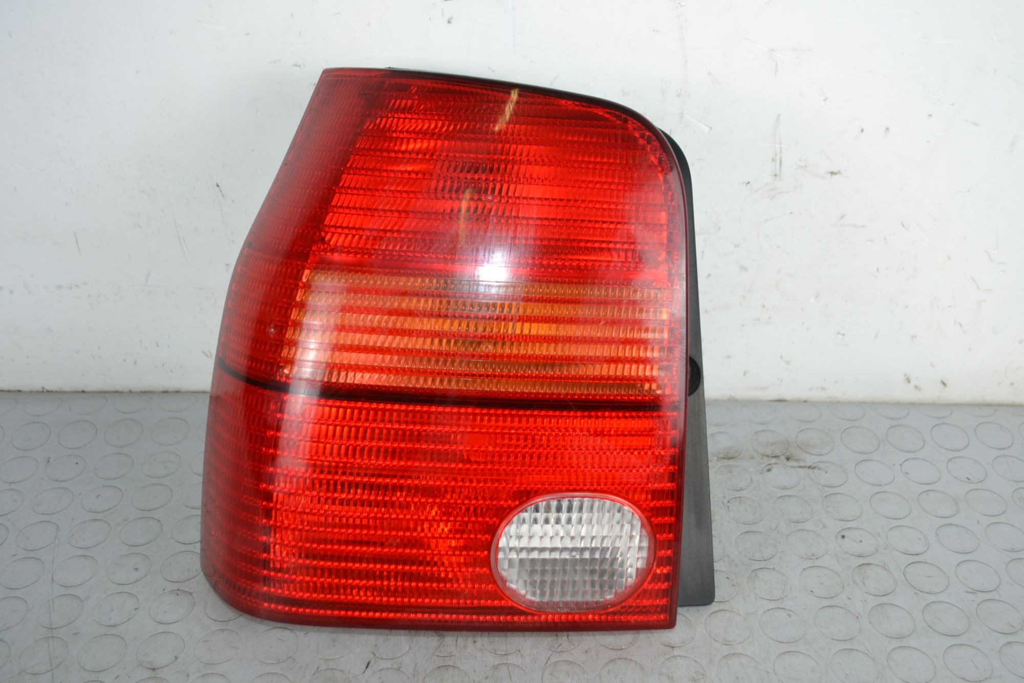 Fanale Stop posteriore SX Seat Arosa Dal 1997 al 2004 Cod 38030748  1705047816285