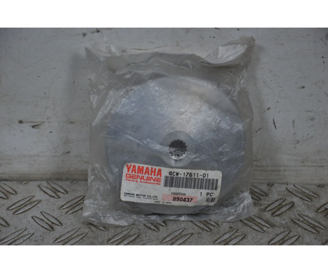 Semipuleggia Variatore Yamaha Cygnus/MBK Flame 125 Dal 2006 al 2013 COD CW-17611-01 Fondo Di Magazzino  1705048009051