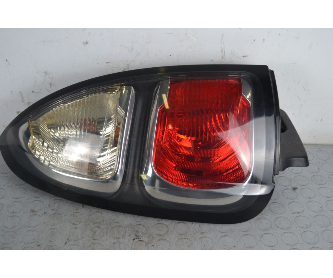 Fanale stop posteriore SX Citroen C3 Picasso Dal 2008 al 2017 Cod 9681727280 1705305063673 Fanale stop posteriore SX Citroen C3 Picasso Dal 2008 al 2017 Cod 9681727280 1705305063673