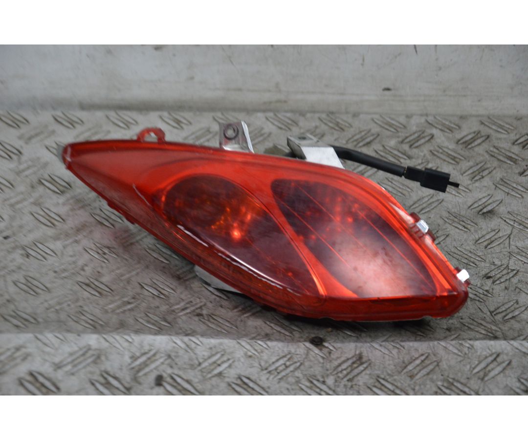 Fanale Stop Posteriore SX Yamaha Xmax X-max 250 dal 2010 al 2013  1705329988426