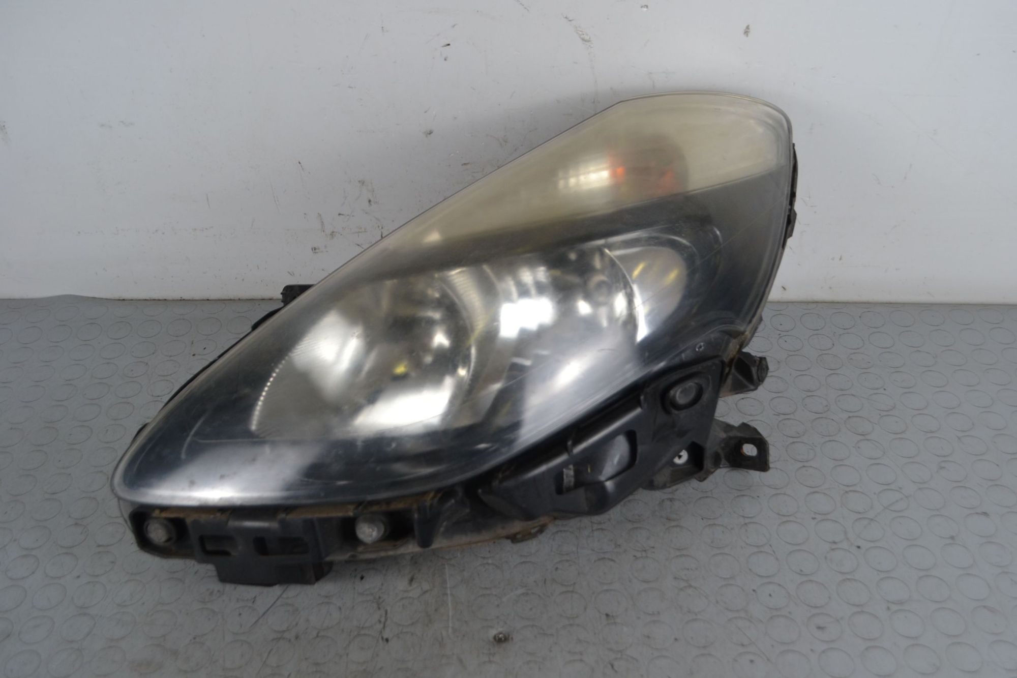 Faro Anteriore SX Renault Clio III dal 2009 al 2013 Cod 260605550r  1705395325071