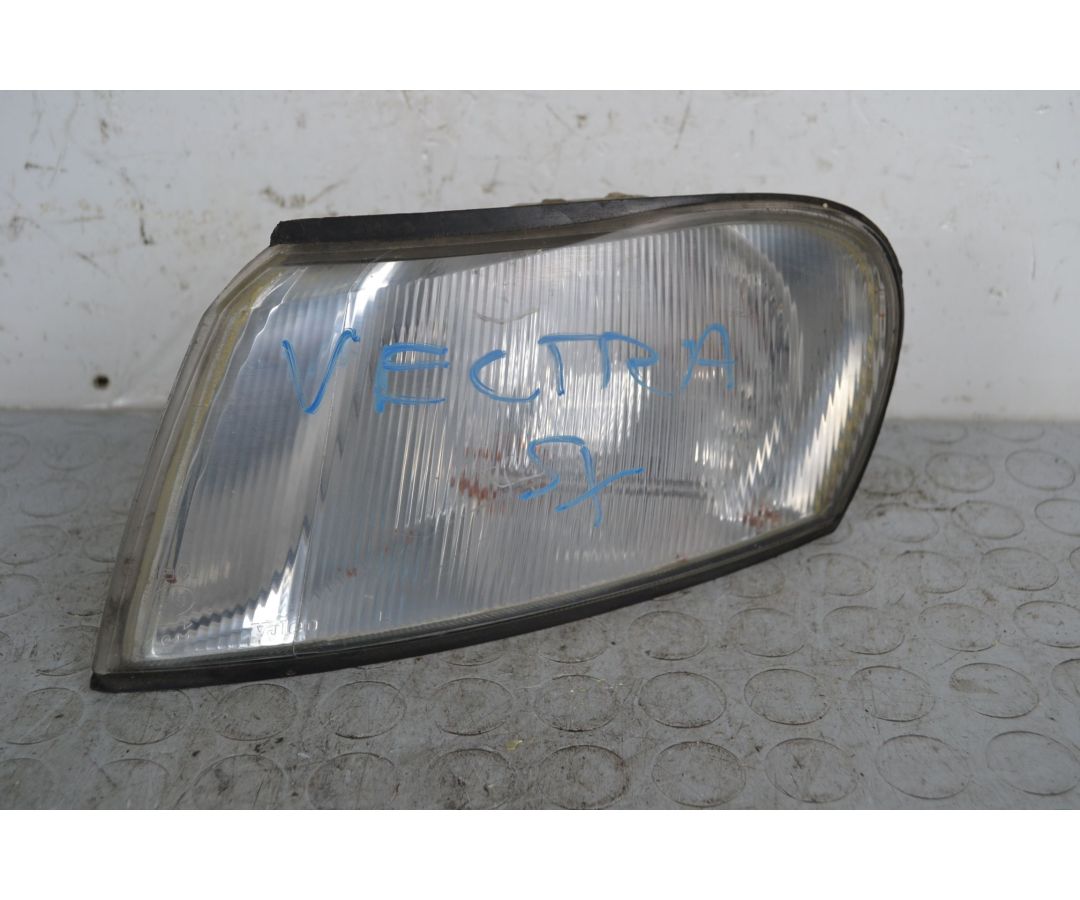 Freccia direzionale anteriore SX Opel Vectra B Dal 1995 al 2002 Cod 090543320  1705410749301