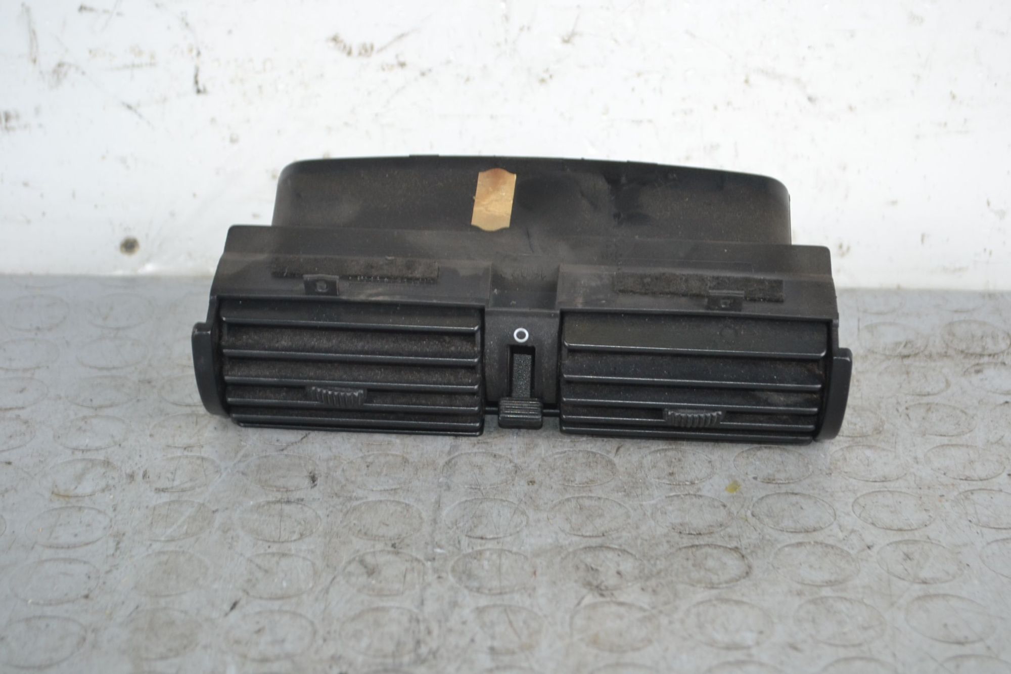 Bocchette Aria Centrali Fiat Cinquecento 170 dal 06/1992 al 01/1999 Cod 181526980 Cod Motore 1170A1046  1705499437403