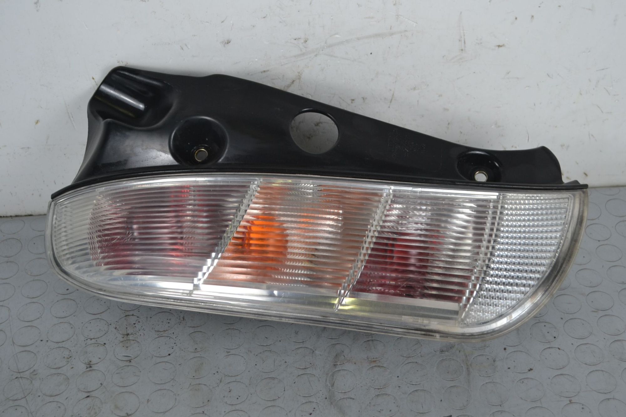 Fanale Stop Posteriore SX Lancia Ypsilon dal 2008 al 2011 Cod 08-666-1906l  1705912143522