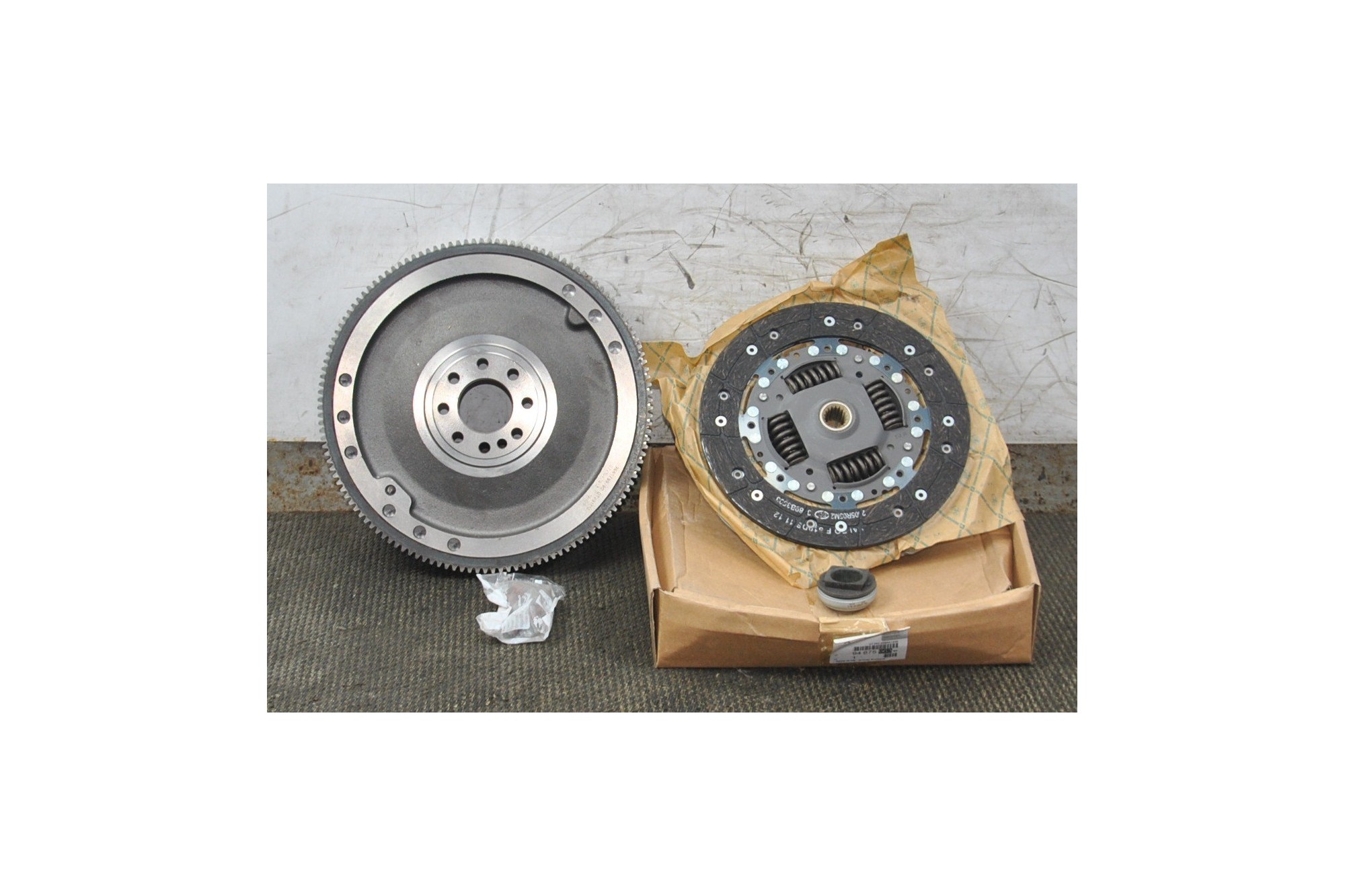 Kit frizione completo Peugeot 307 2.0 HDI dal 2002 al 2012 cod 2052N5  2411111152270