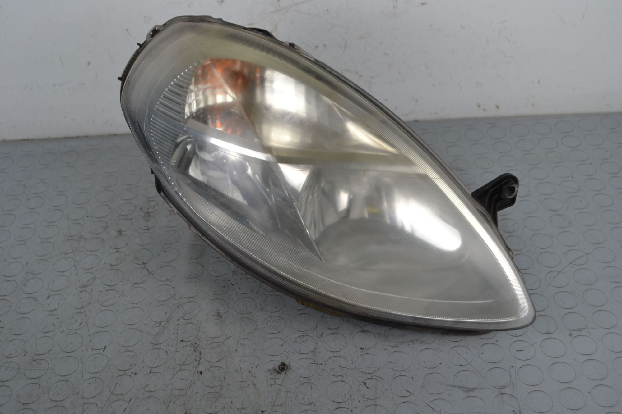 Faro Anteriore DX Lancia Ypsilon dal 2003 al 2011 Cod 270534-00  1705914497418