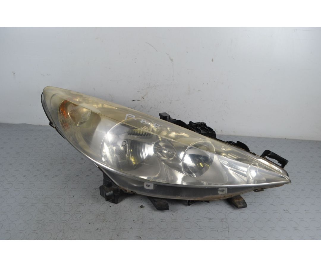 Faro anteriore DX Peugeot 207 Dal 2006 al 2015 Cod 9649986180 1705920285795 Faro anteriore DX Peugeot 207 Dal 2006 al 2015 Cod 9649986180 1705920285795