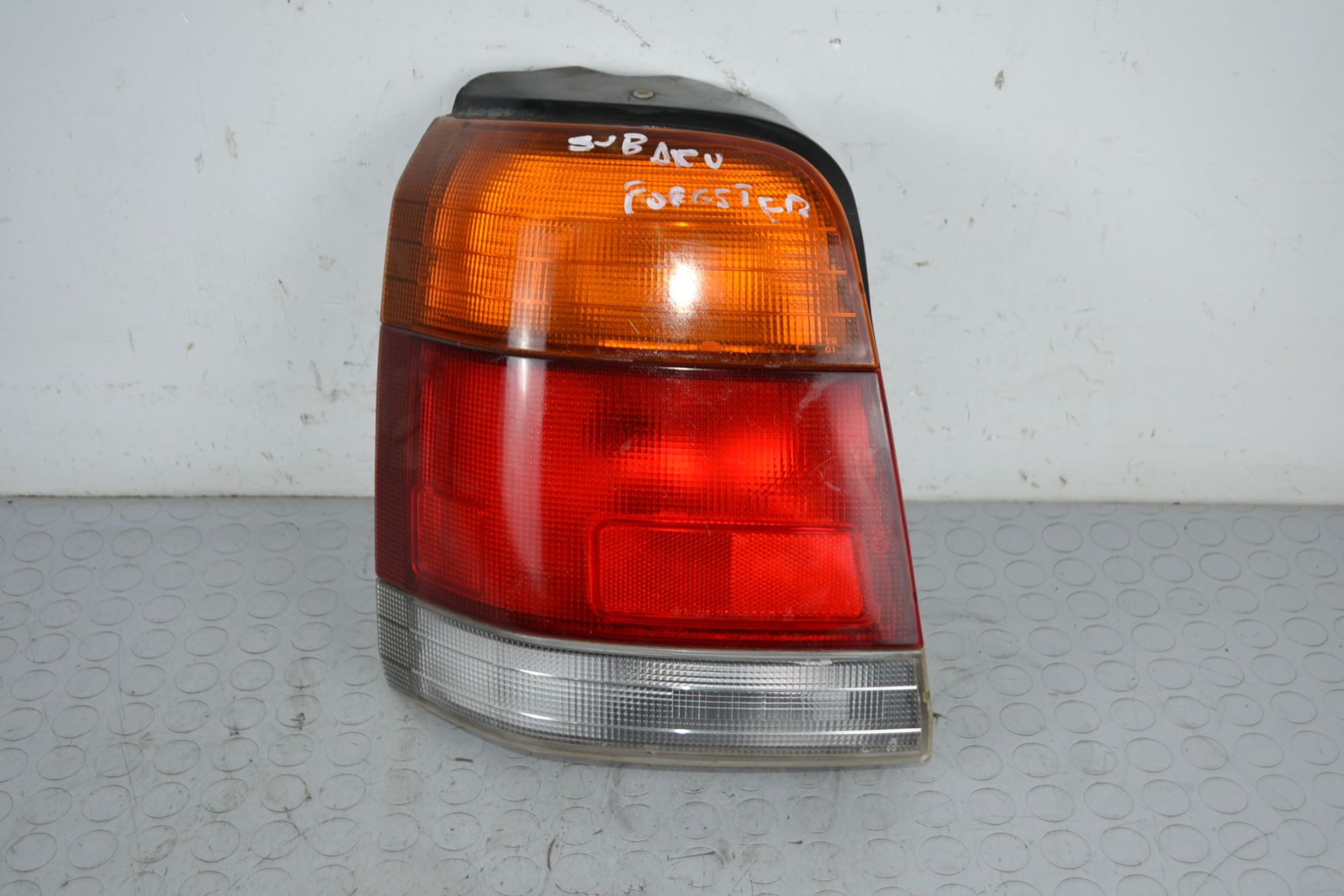 Fanale Stop Posteriore SX Subaru Forester dal 1997 al 2002 Cod 220-20597  1705931667801
