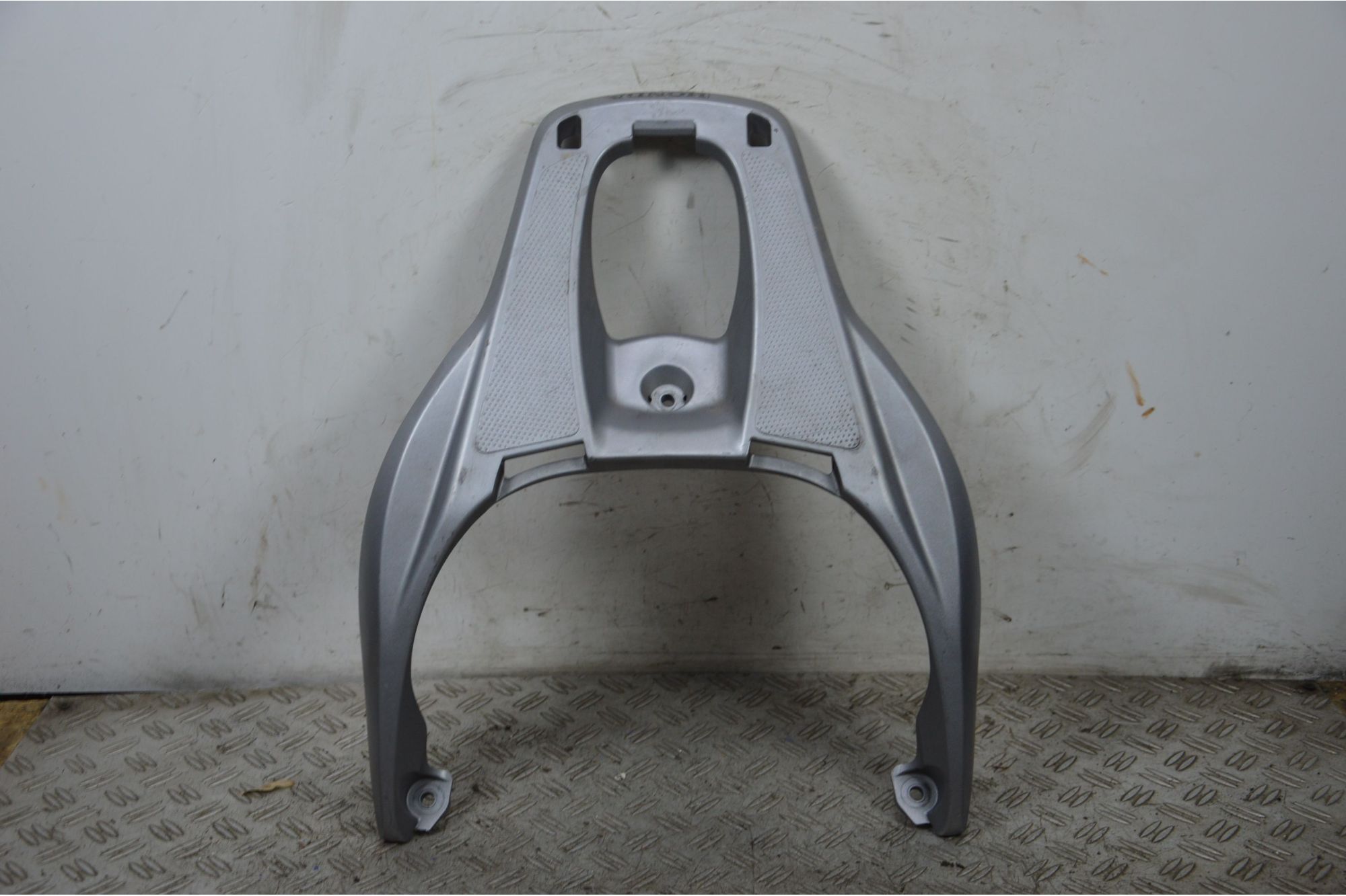 Maniglione Portapacchi posteriore Honda Sh 300 Dal 2006 al 2010  1705938583579