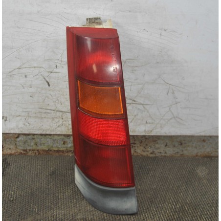 Fanale Stop Sinistro Sx Renault Supercinque 5 dal 1984 al 1996  2411111152461