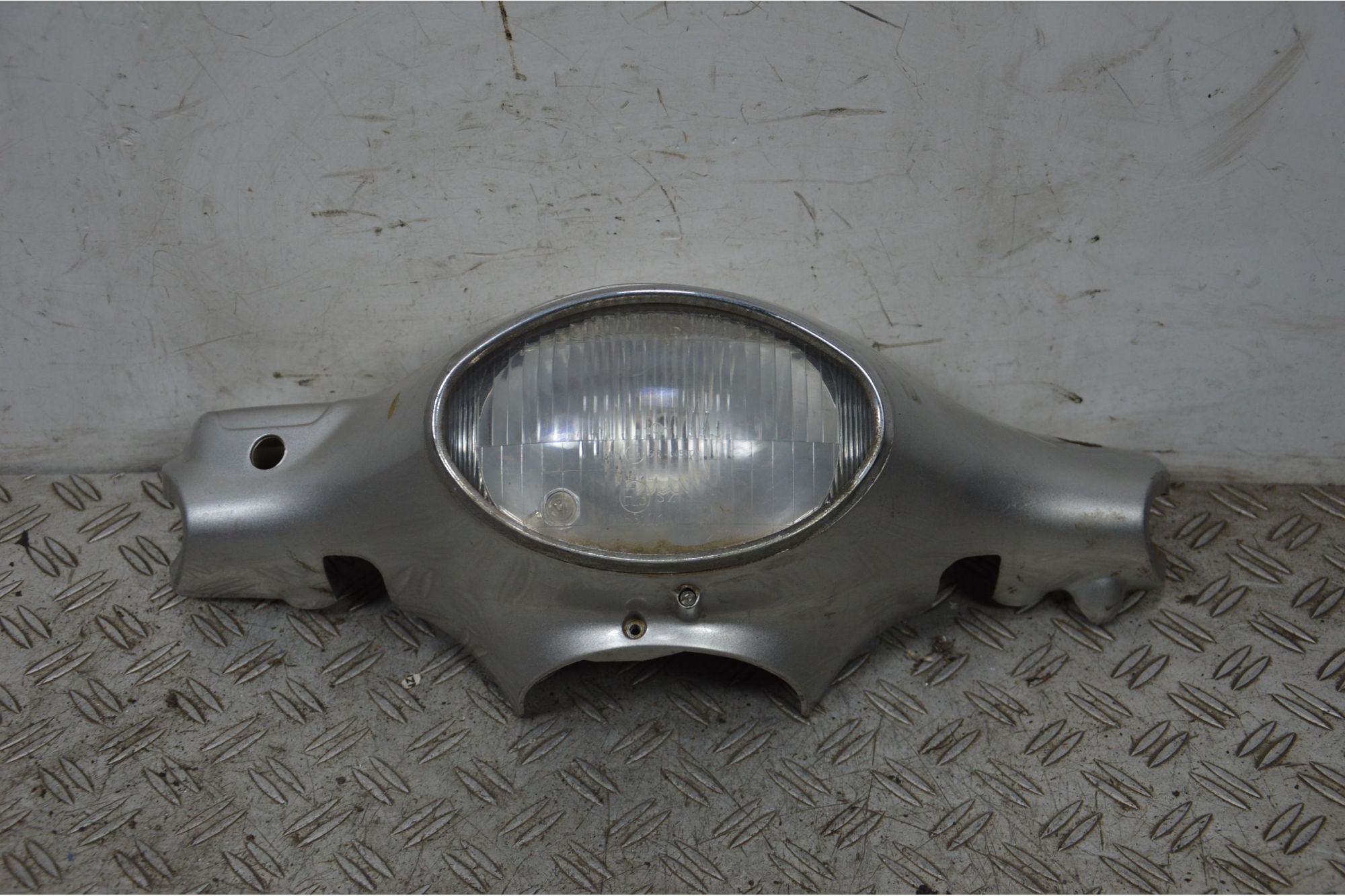 Carena Portafaro Con Faro Piaggio Vespa ET2 / ET4 125 Dal 2005 al 2011  1705996532601