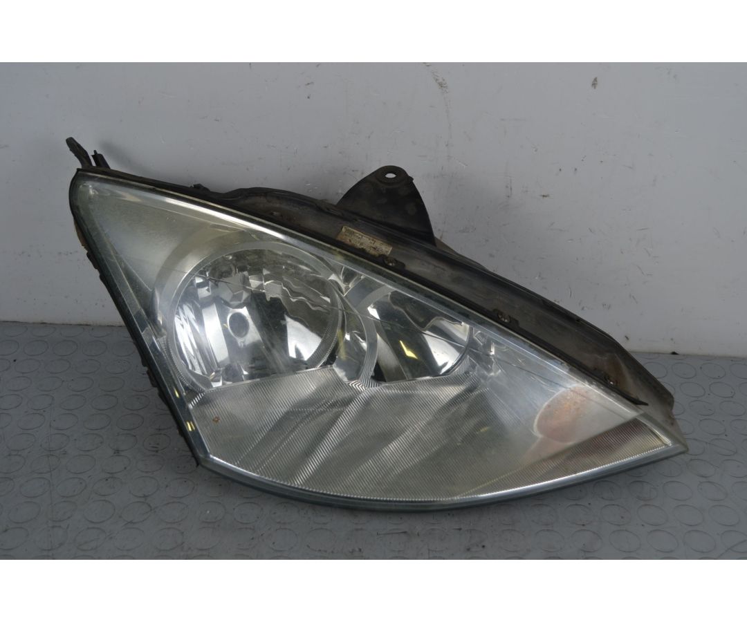 Faro anteriore DX Ford Focus I Dal 1998 al 2002 Cod 2M51-13W029-BD 1705996795679 Faro anteriore DX Ford Focus I Dal 1998 al 2002 Cod 2M51-13W029-BD 1705996795679