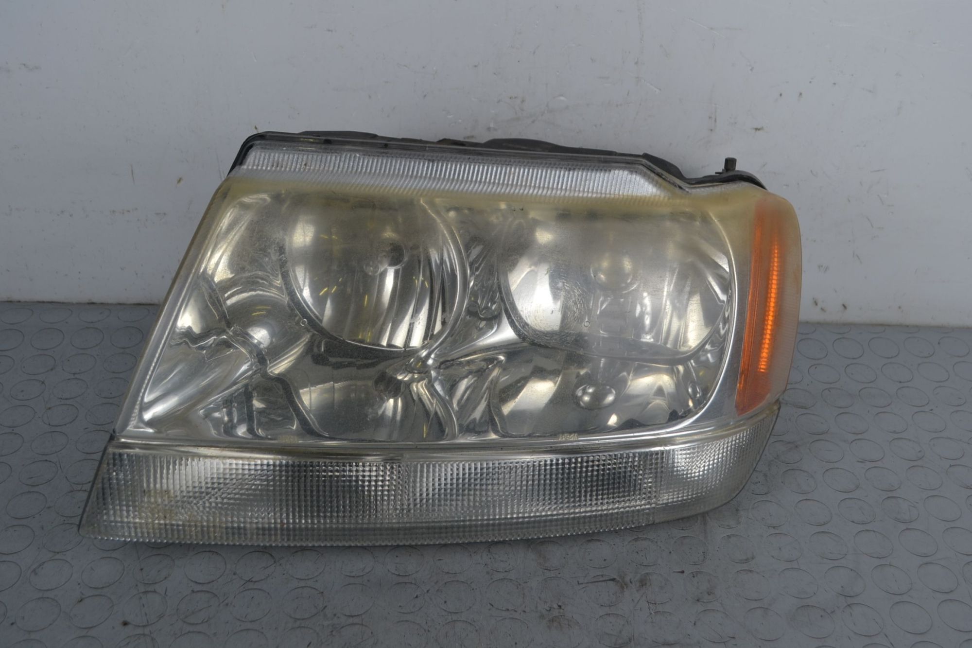 Faro anteriore SX Jeep Grand Cherokee Dal 1998 al 2004 Cod K68086529AA  1706021830495