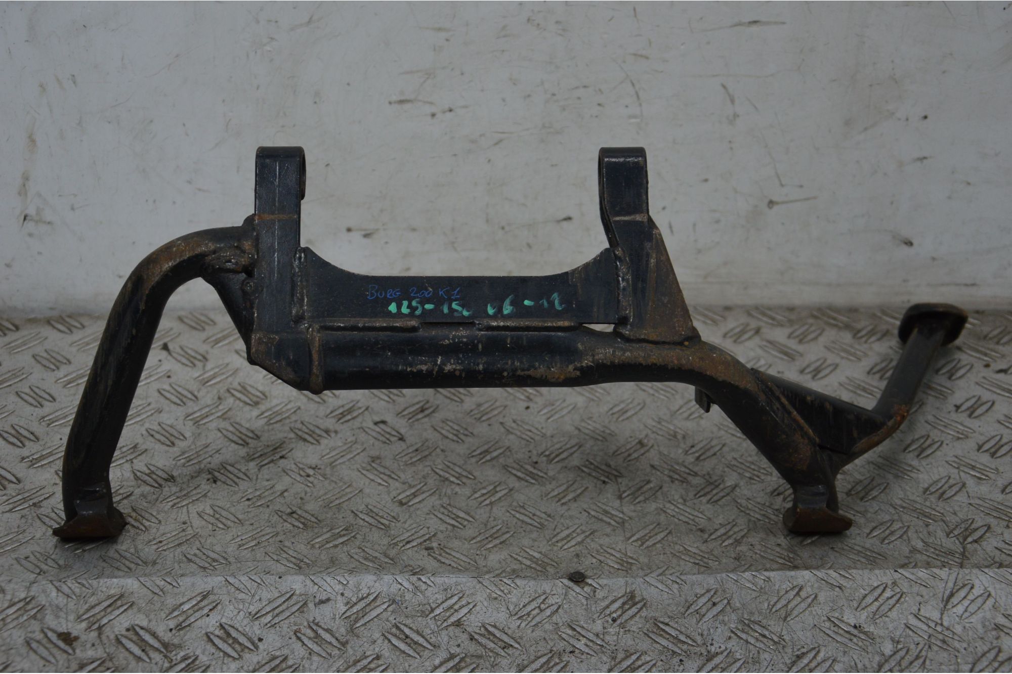 Cavalletto Centrale Suzuki Burgman 200 K1 Dal 1998 al 2002  1706093327329