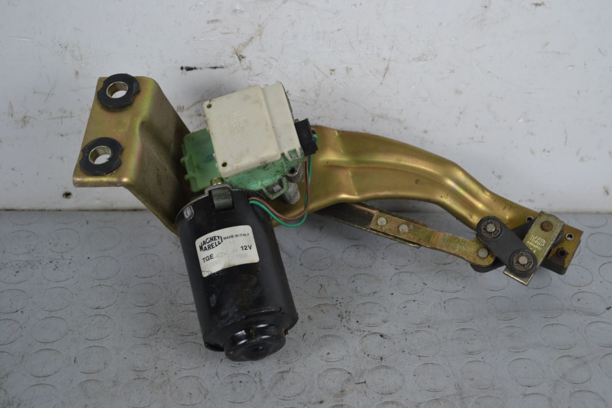 Motorino tergicristallo anteriore Fiat Panda 141 Dal 1986 al 2003 Cod 0228C2758  1706171539545