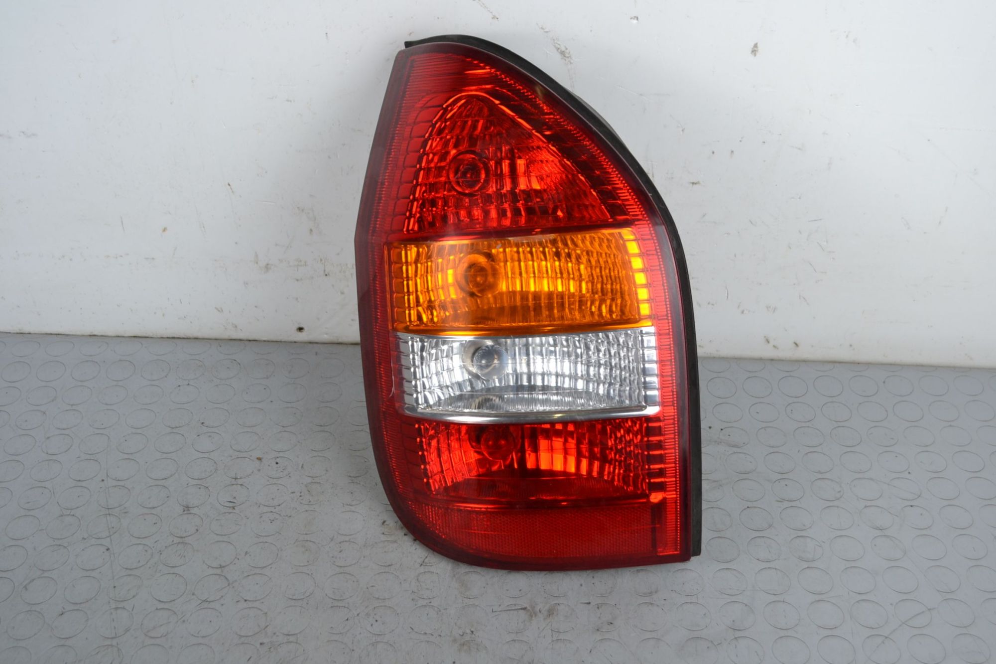 Fanale Stop Posteriore SX Opel Zafira A dal 1999 al 2005 Cod 9117444  1706177312272