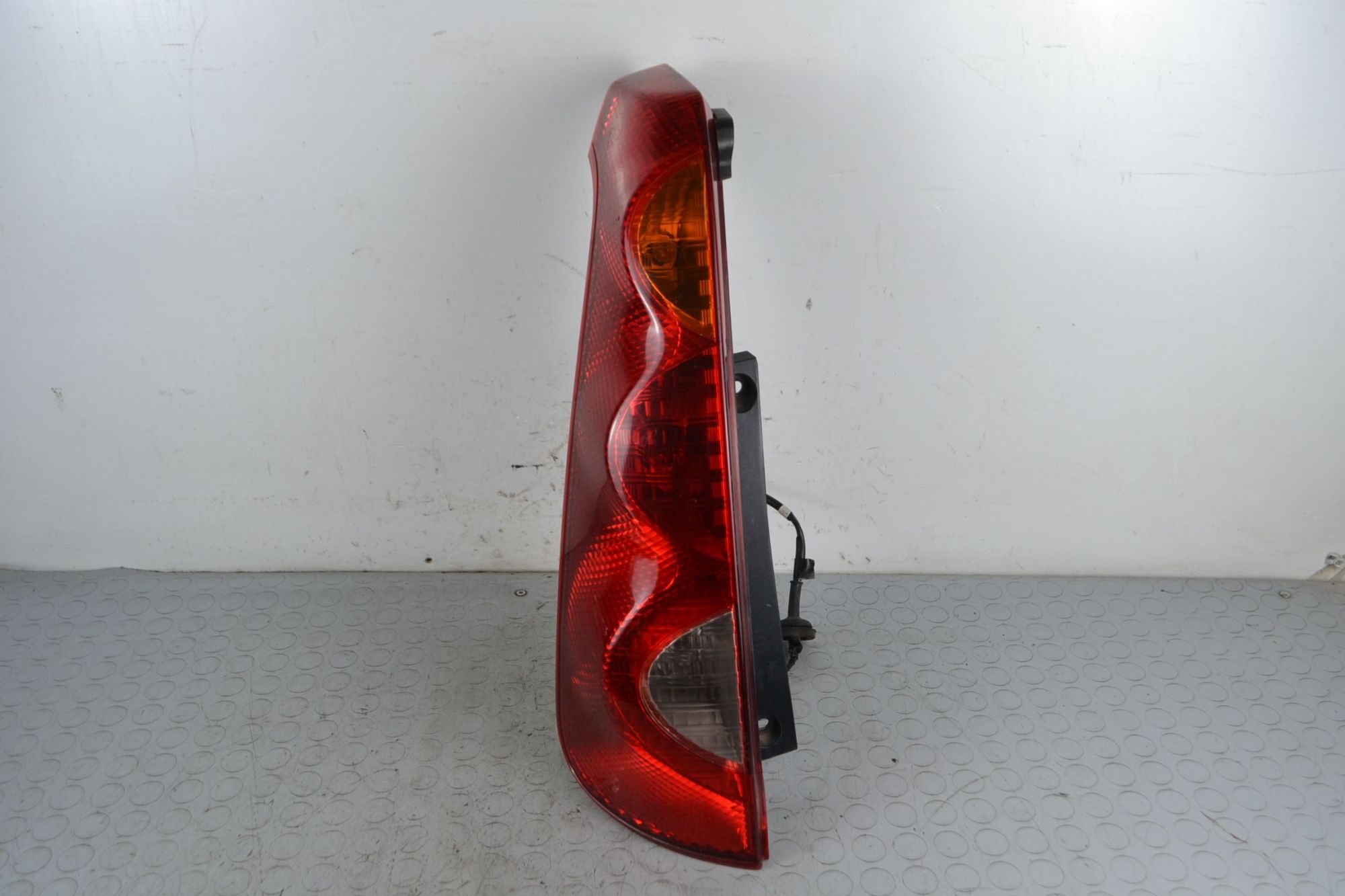 Fanale stop posteriore SX Nissan Note Dal 2004 al 2013 Cod 265559U000  1706256685075