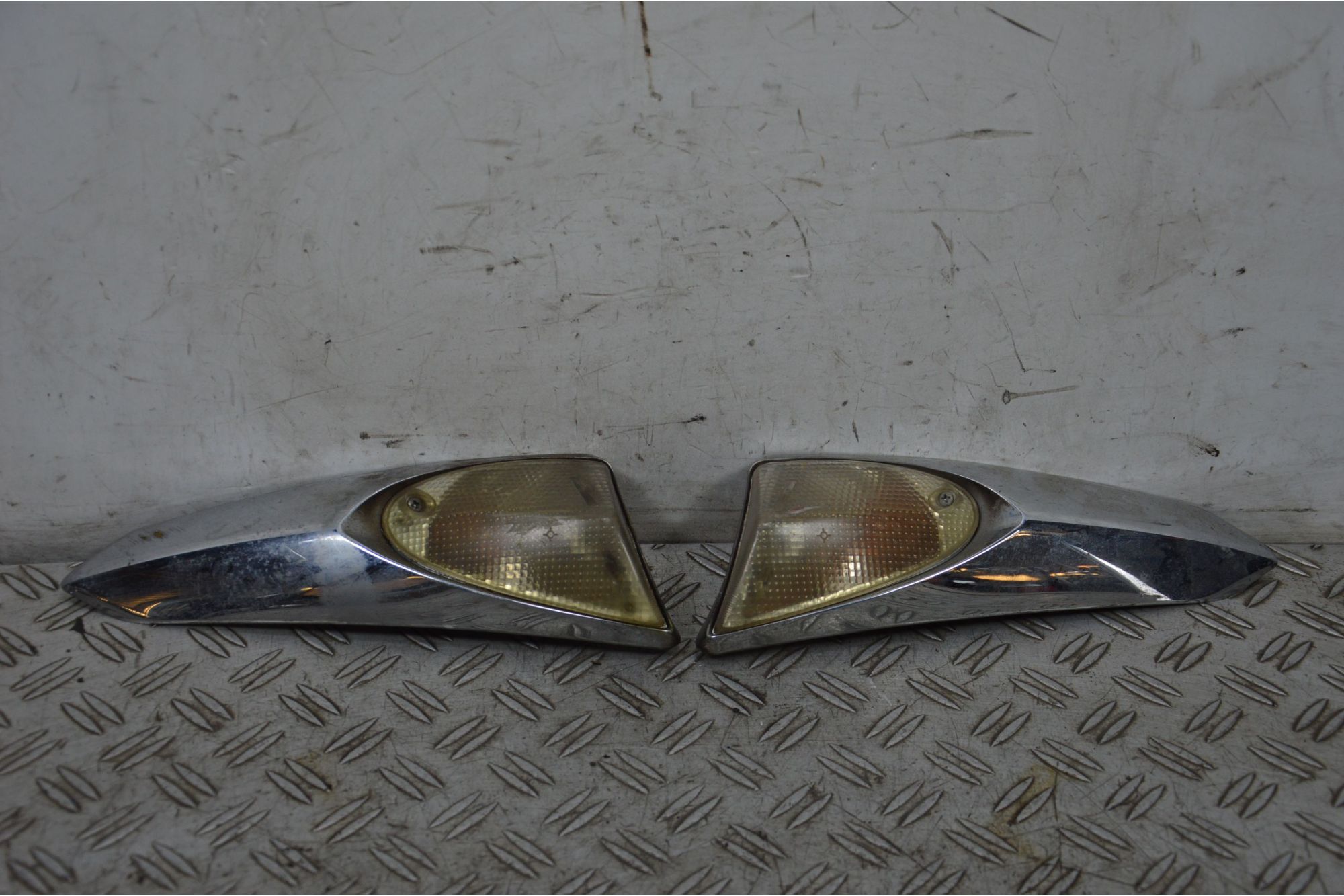 Coppia Frecce Anteriori Piaggio Xevo X evo 125 / 250 / 400 / 500 Dal 2007 al 2013  1706257987598
